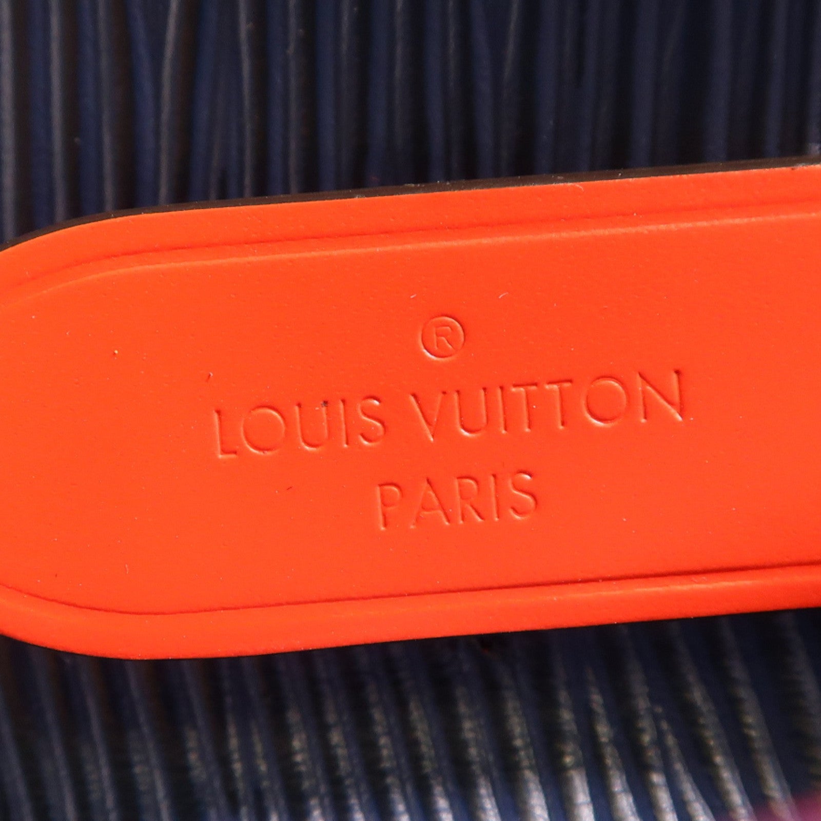 LOUIS VUITTON Epi NeoNoe銀扣手挽肩背兩用袋深藍色/紅色