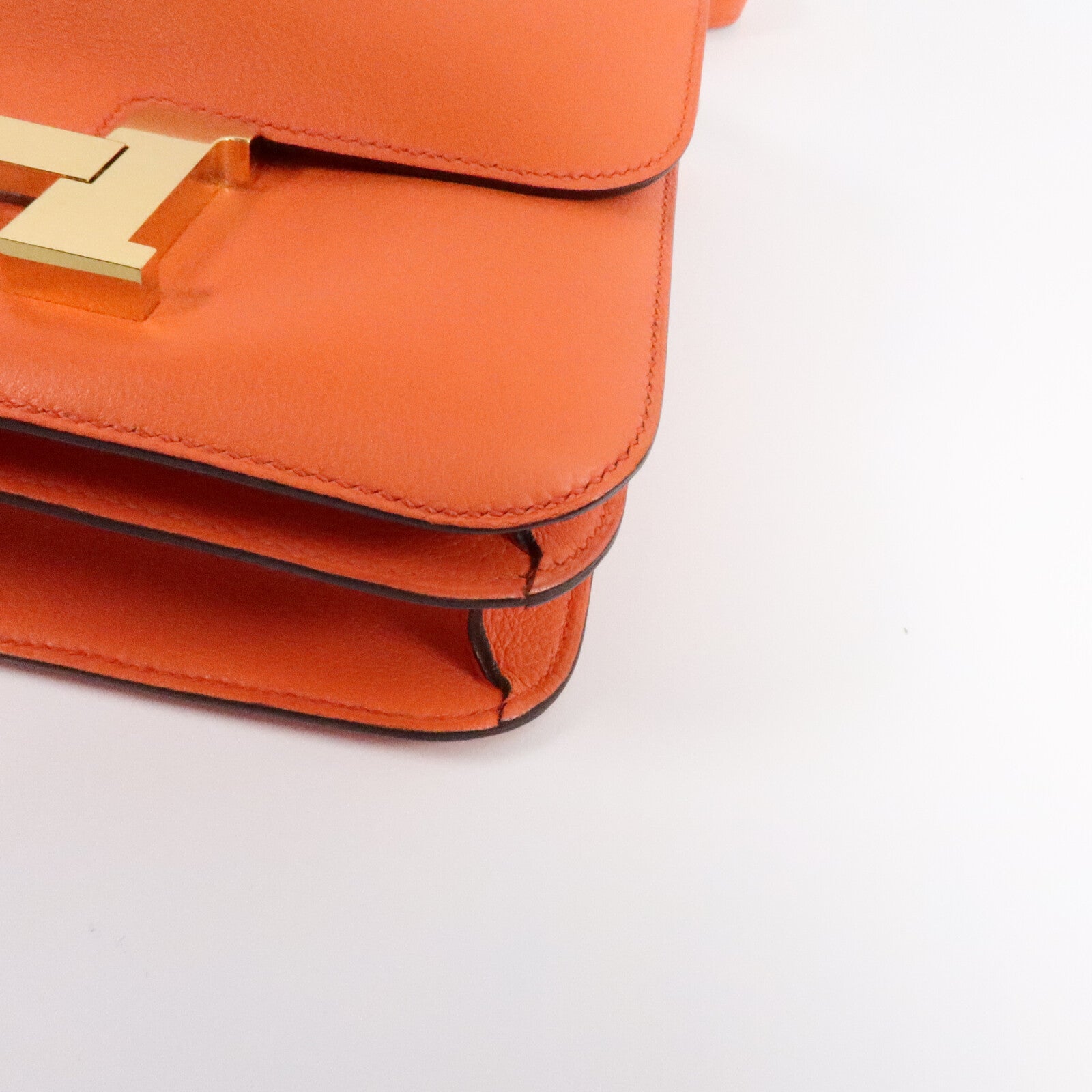 HERMES Evercolor皮革Constance 24肩背袋