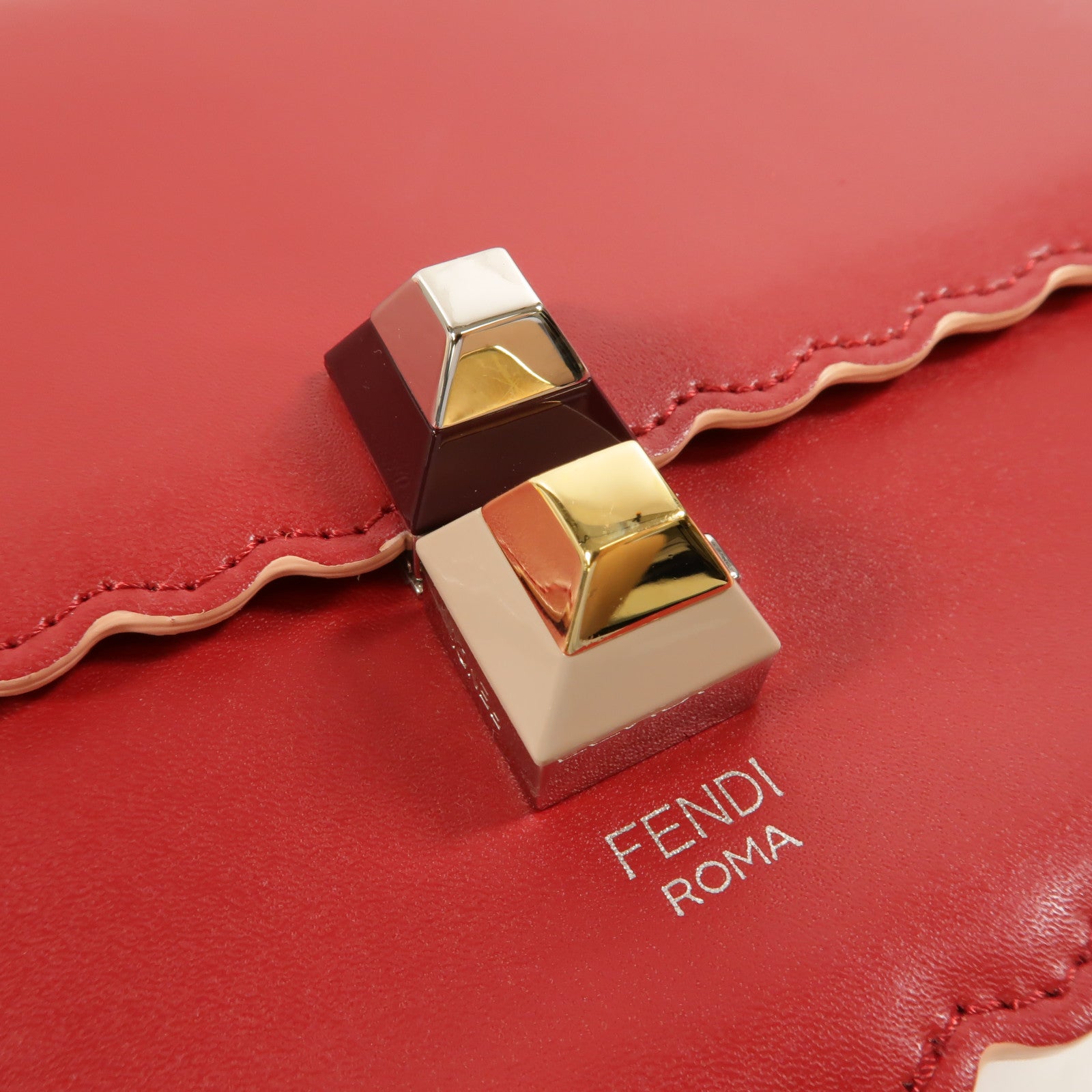 FENDI 牛皮皮革Kan I Small肩背袋