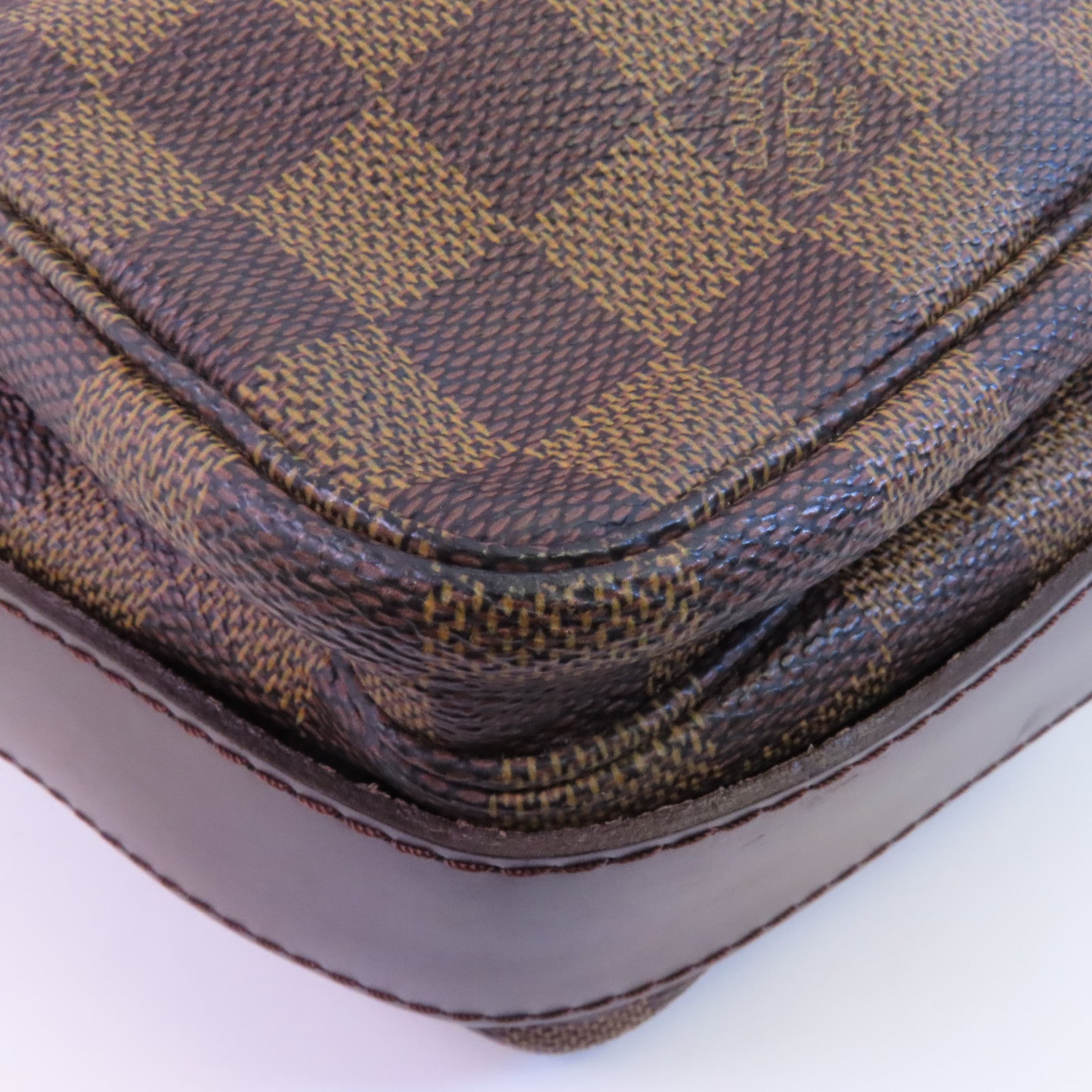 LOUIS VUITTON Damier Naviglio金扣肩背袋