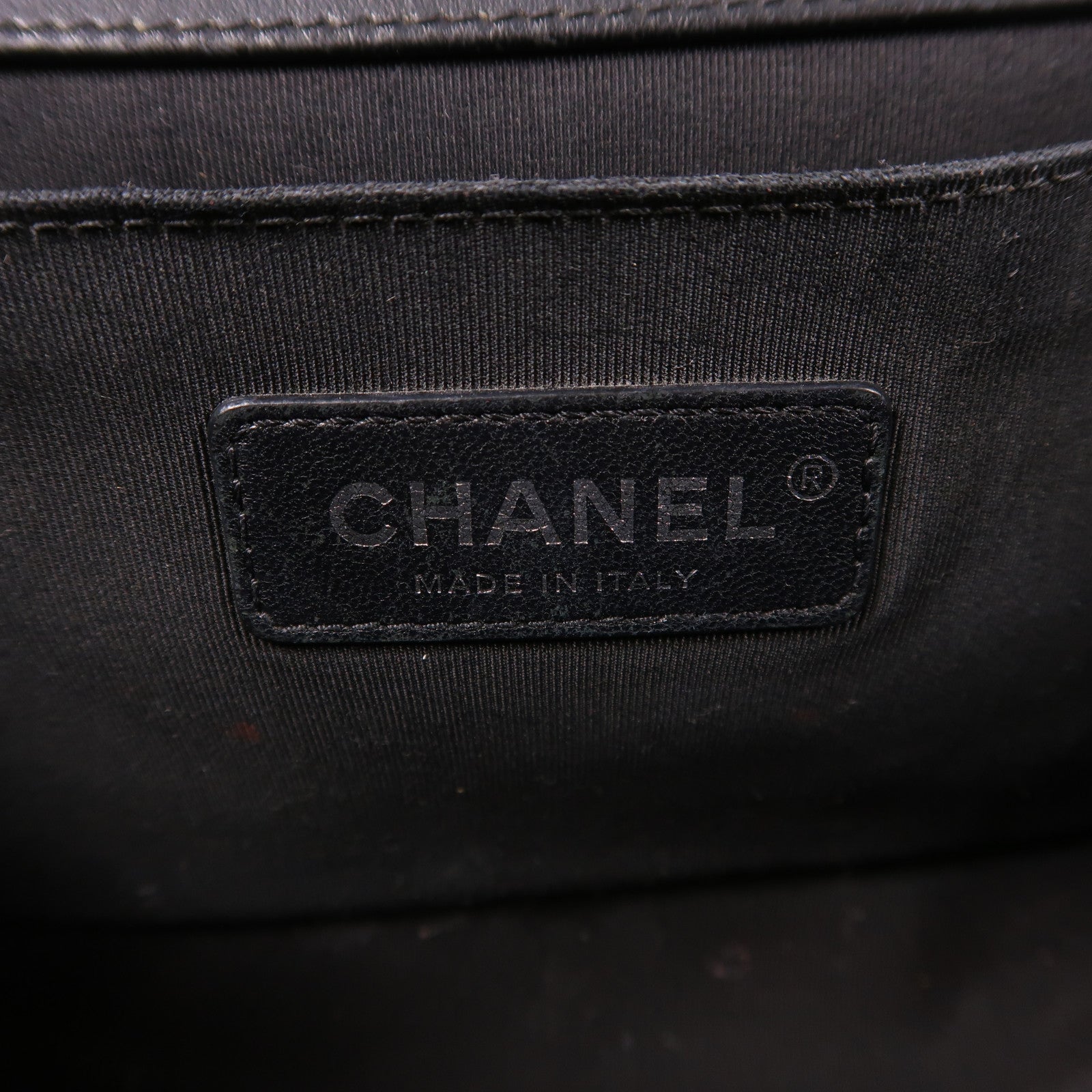 CHANEL 羊皮皮革Boy 25鏈帶肩背袋