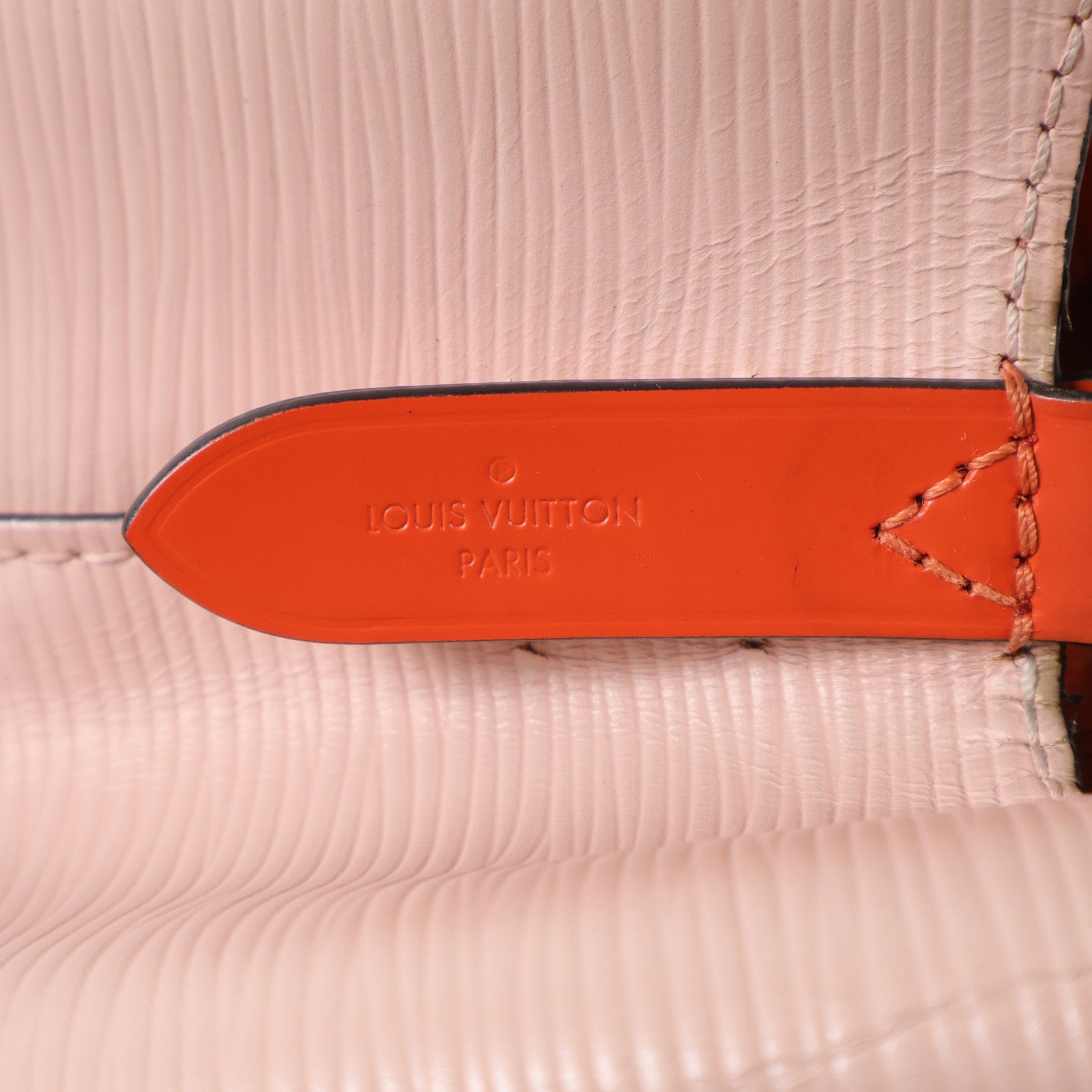 LOUIS VUITTON Epi Neo Noe銀扣手挽肩背兩用袋