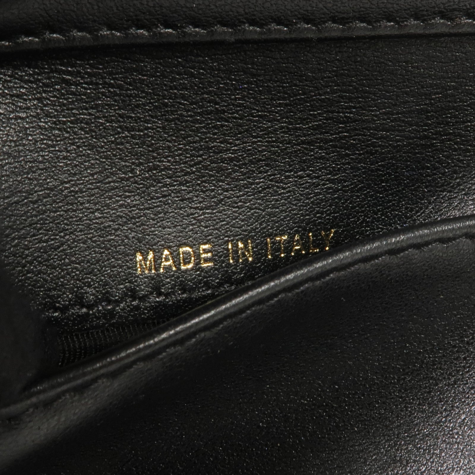 CHANEL 牛皮皮革Boy Trifold Wallet金扣錢包