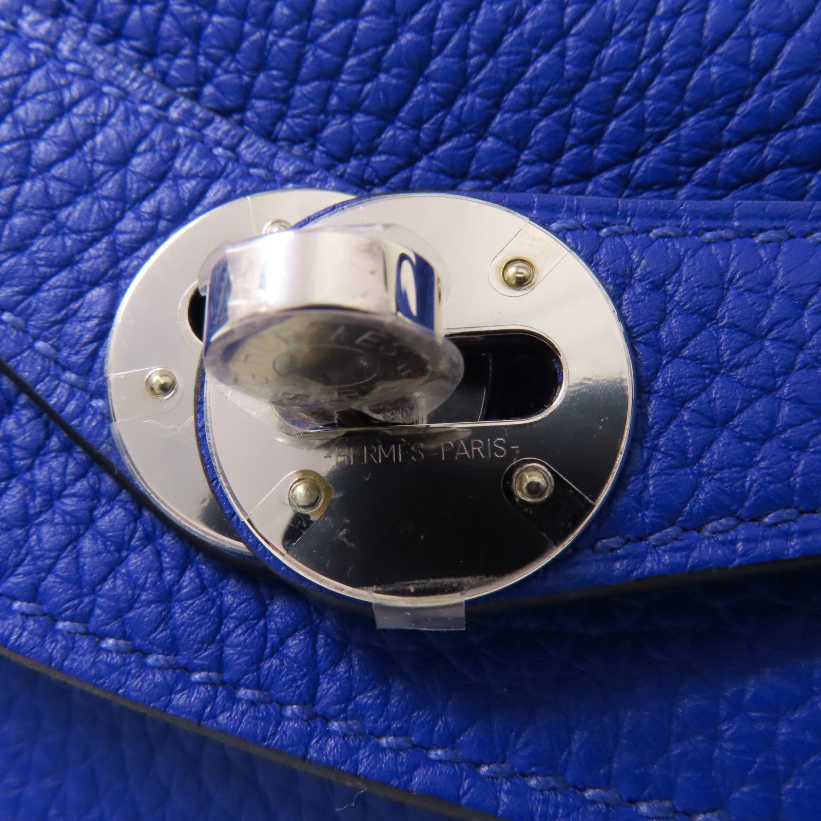 HERMES Clemence皮革Lindy 26銀扣肩背袋Bleu Royal