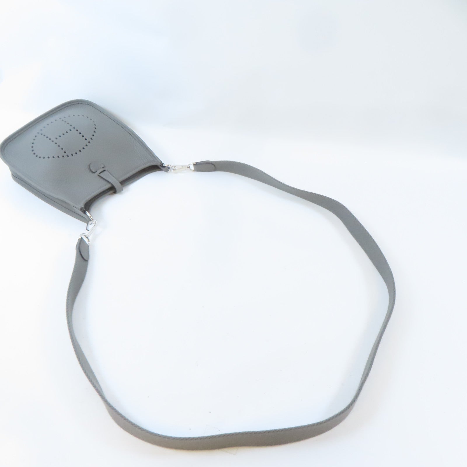 HERMES Clemence皮革Evelyne TPM銀扣肩背袋Gris Mayer灰色