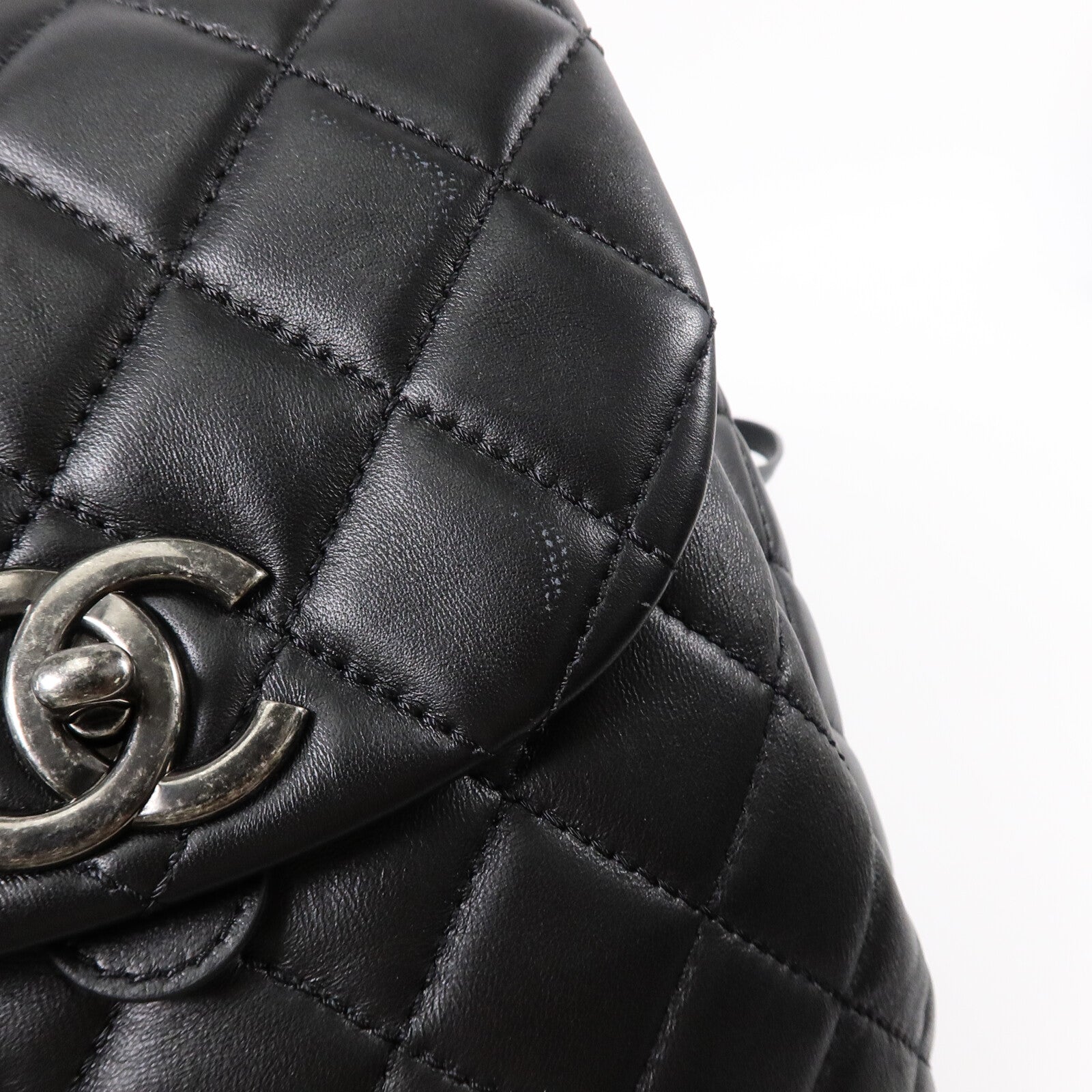CHANEL 羊皮皮革Urban Spirit Backpack鏈帶背包