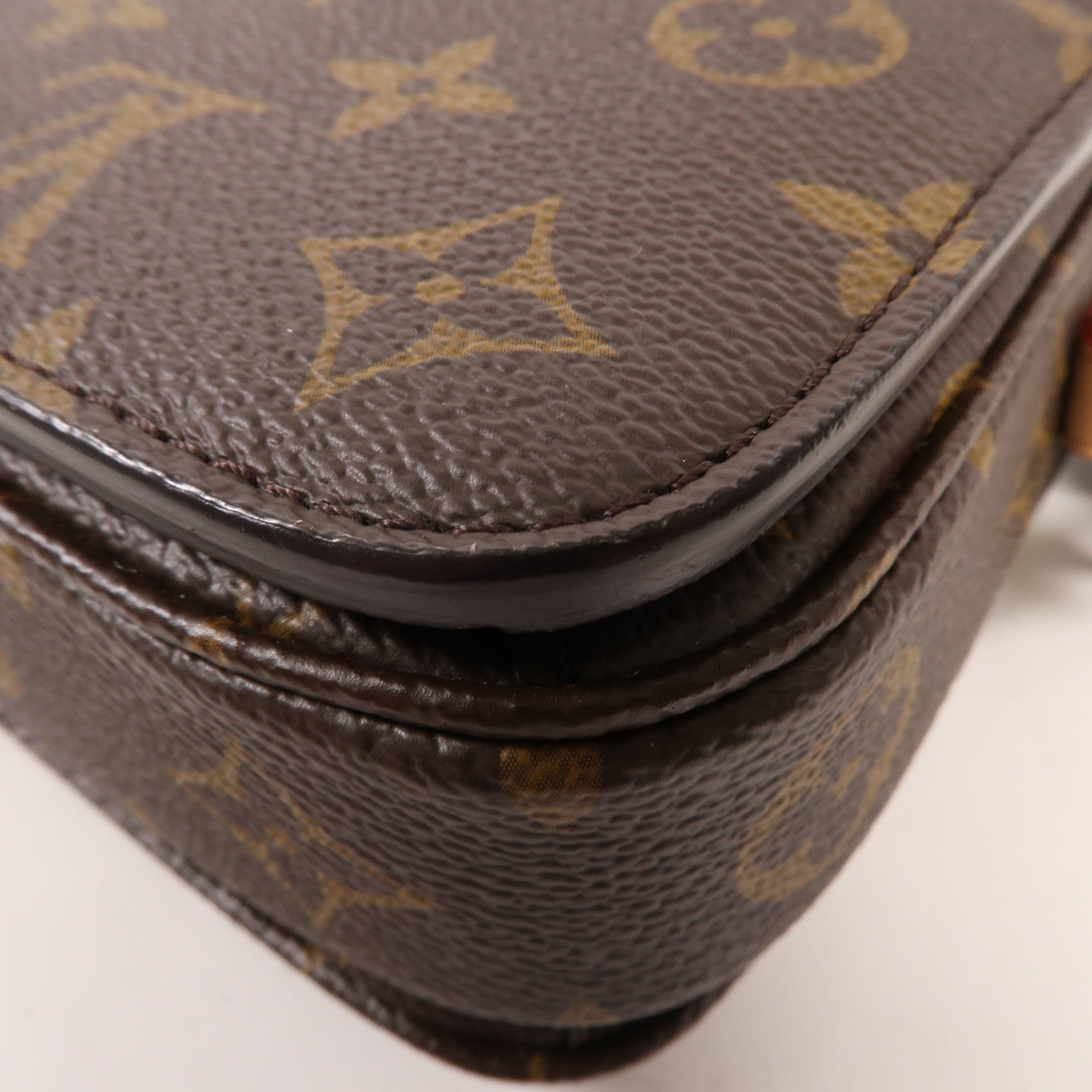 LOUIS VUITTON Monogram Pochette Metis East West金扣手挽肩背兩用袋