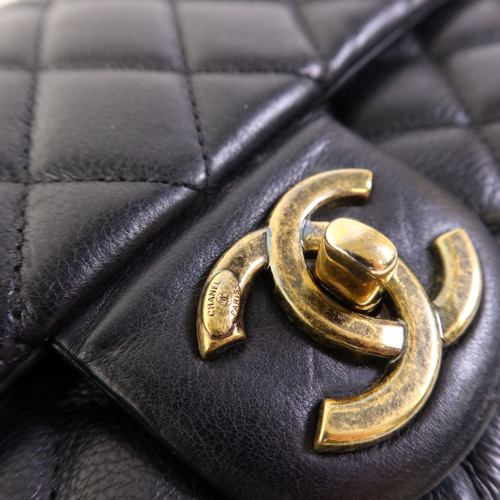 CHANEL 牛皮皮革Chain Shoulder Bag金扣鏈帶肩背袋