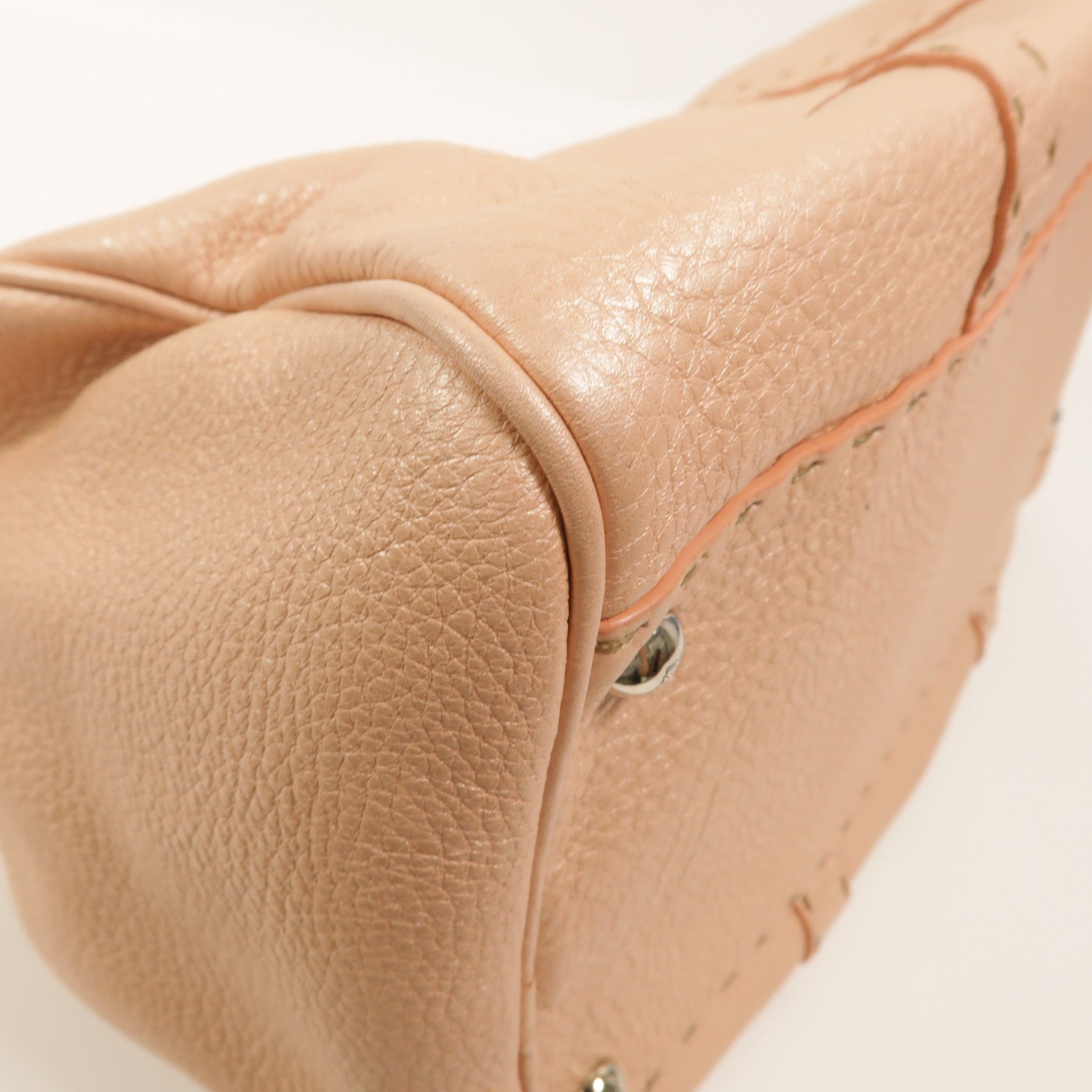 FENDI 牛皮皮革Selleria手挽袋