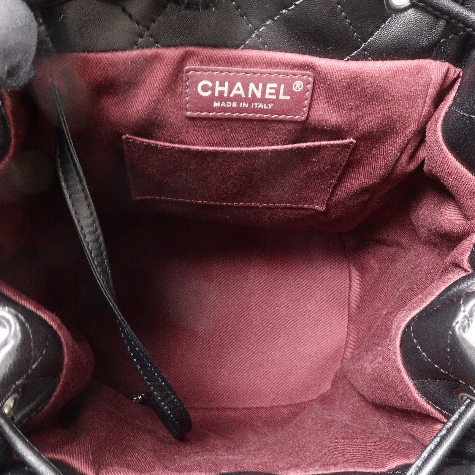 CHANEL 羊皮皮革Urban Spirit Backpack鏈帶背包