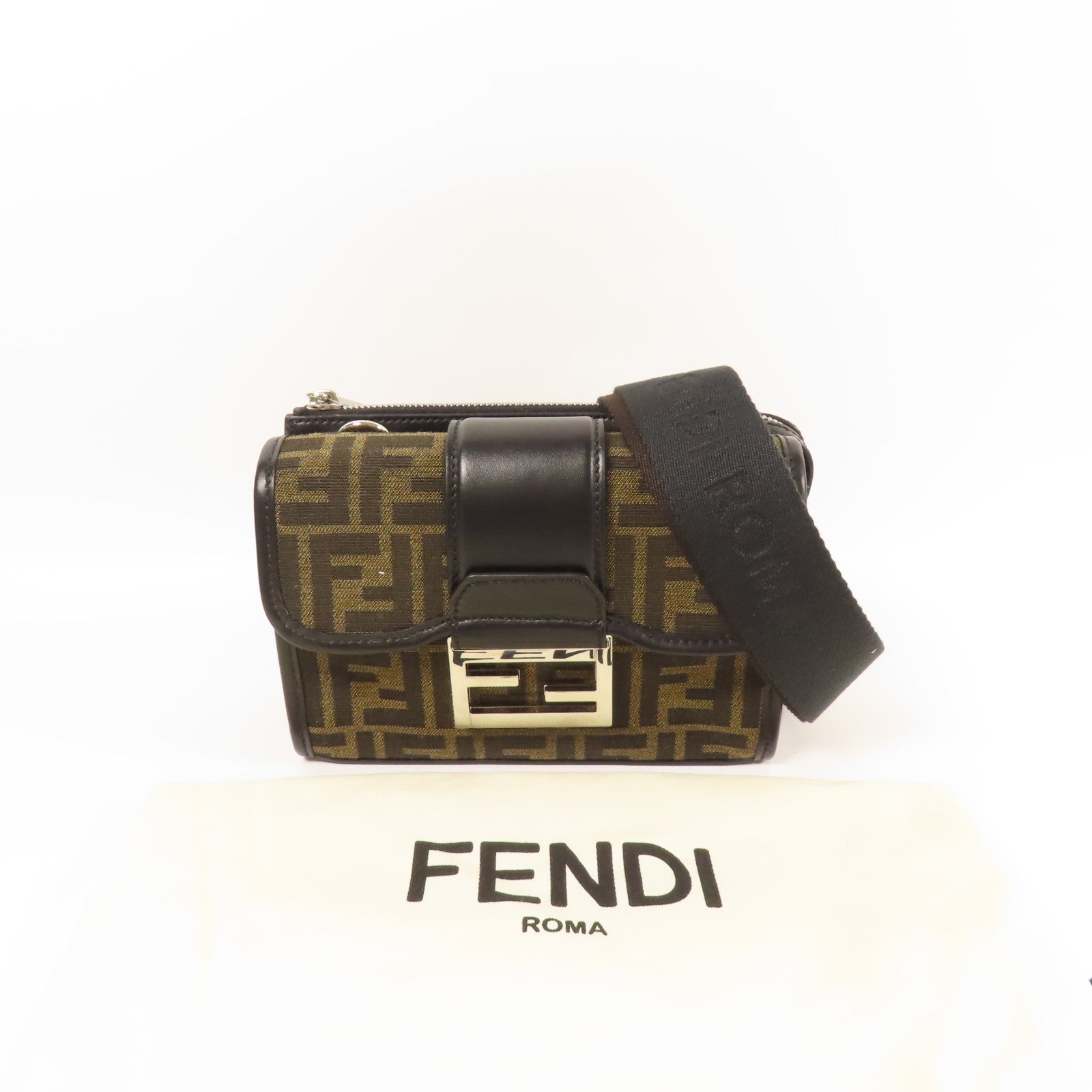 FENDI 帆布Double Baguette銀扣肩背袋棕色
