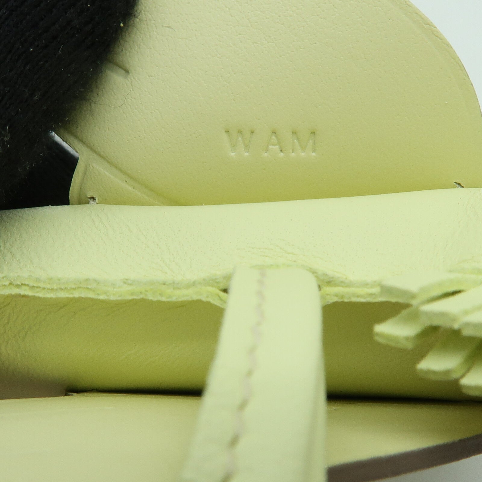 HERMES Milo皮革Rodeo Pagase MM掛飾Jaune Milton