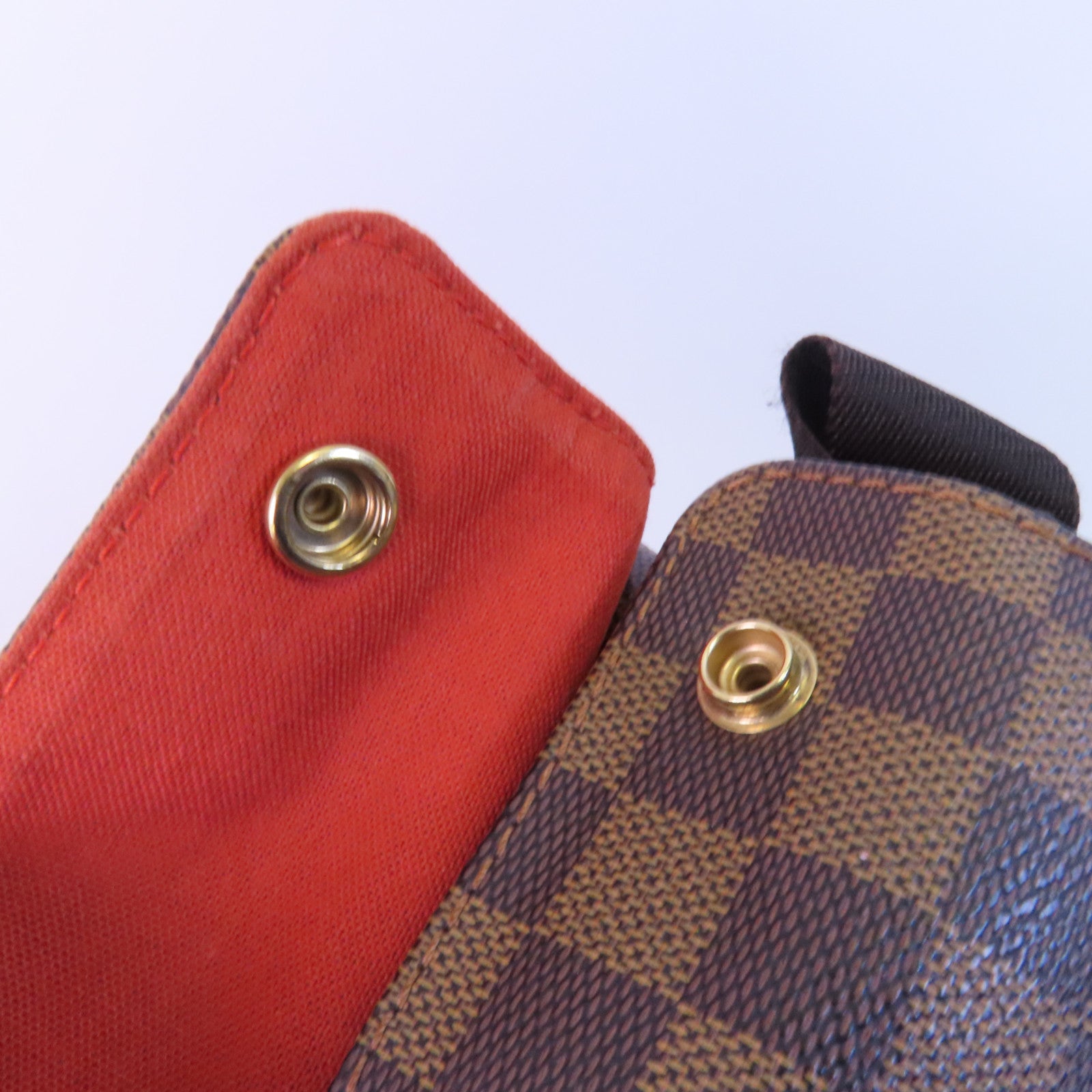 LOUIS VUITTON Damier Naviglio金扣肩背袋