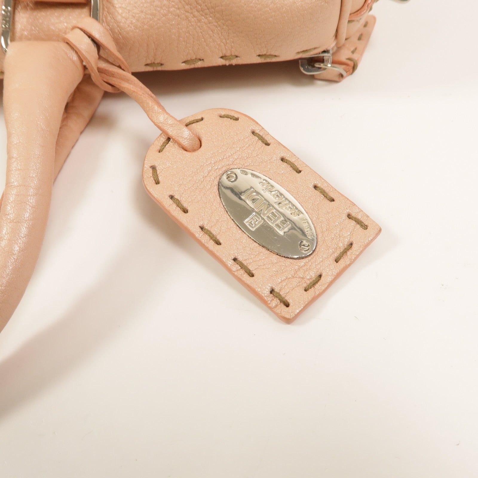 FENDI 牛皮皮革Selleria手挽袋