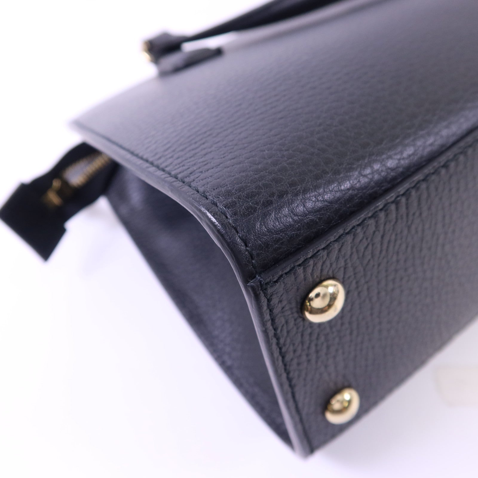GUCCI 牛皮皮革Interlocking G金扣手挽袋
