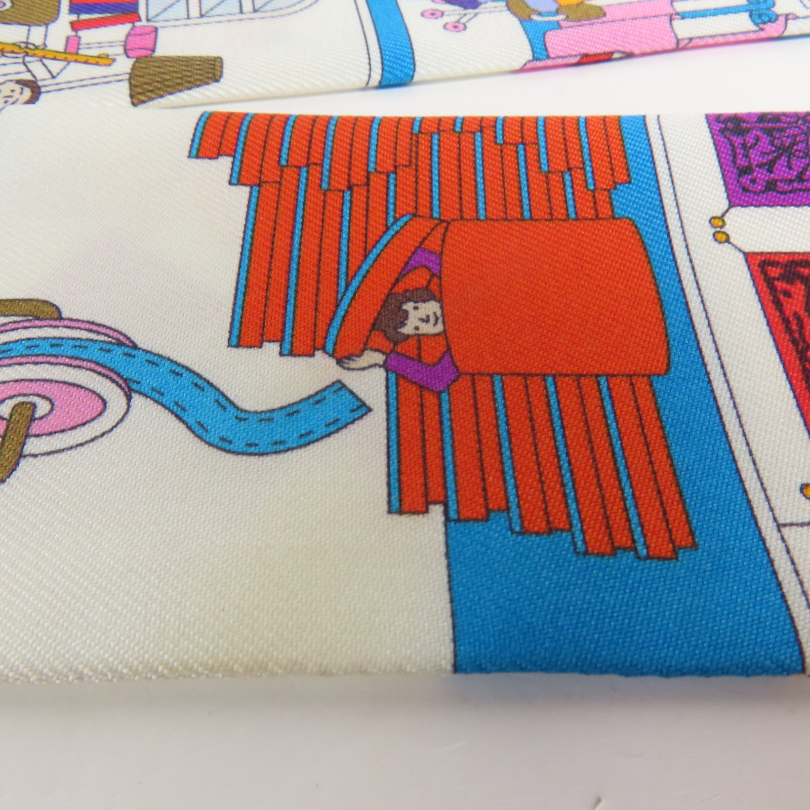 HERMES 絲質Twilly絲巾