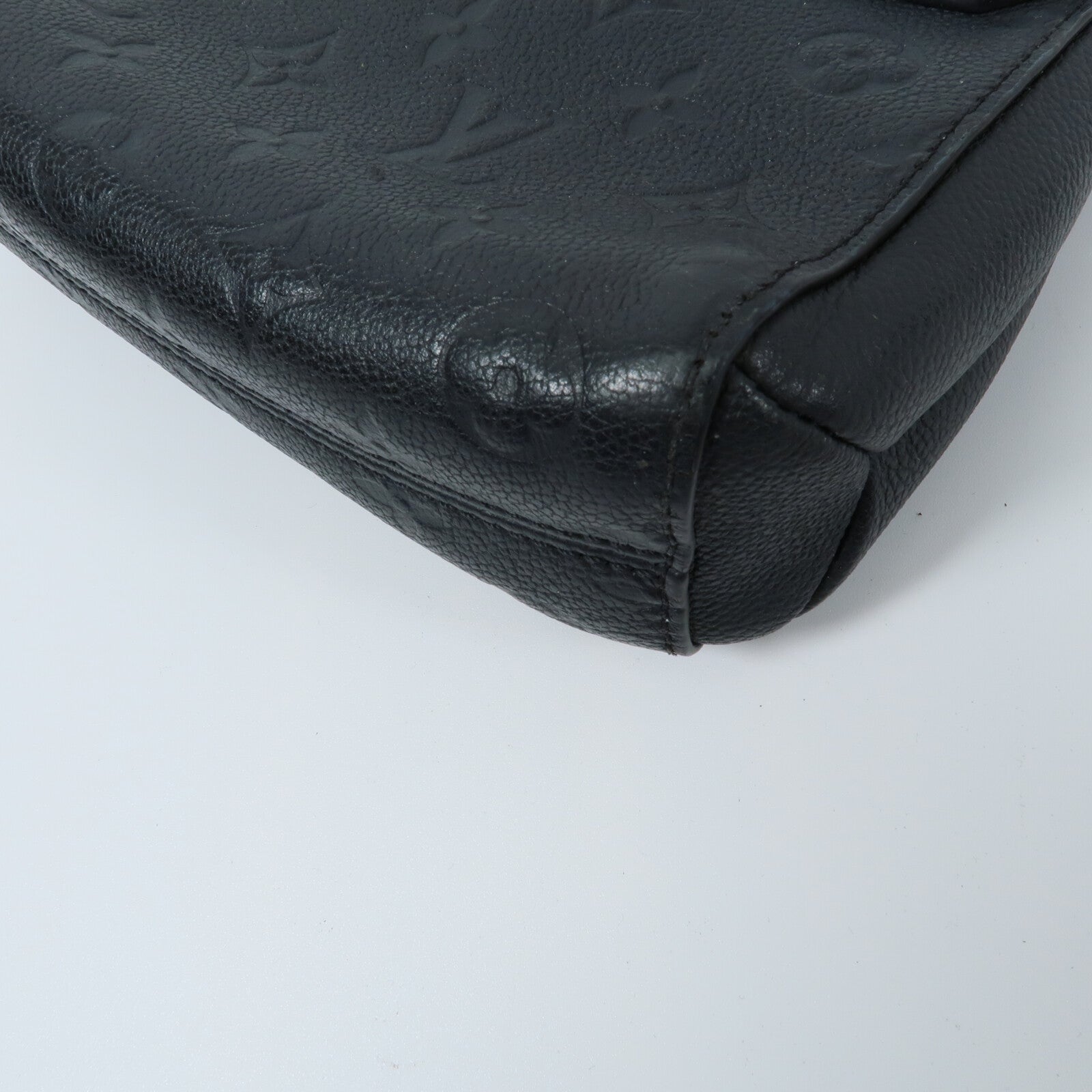 LOUIS VUITTON Monogram Empreinte Vavin BB鏈帶肩背袋