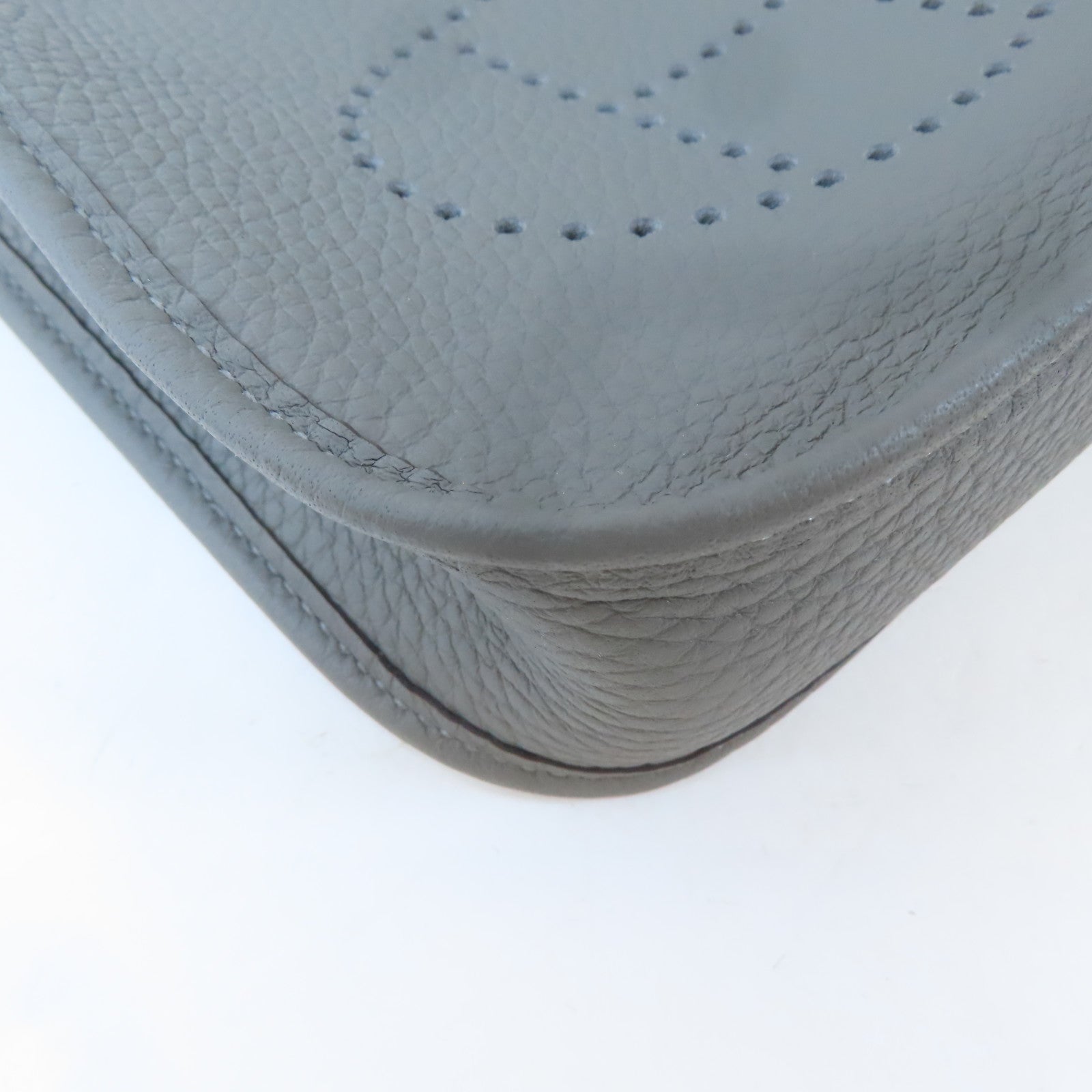 HERMES Clemence皮革Evelyne TPM銀扣肩背袋Gris Mayer灰色
