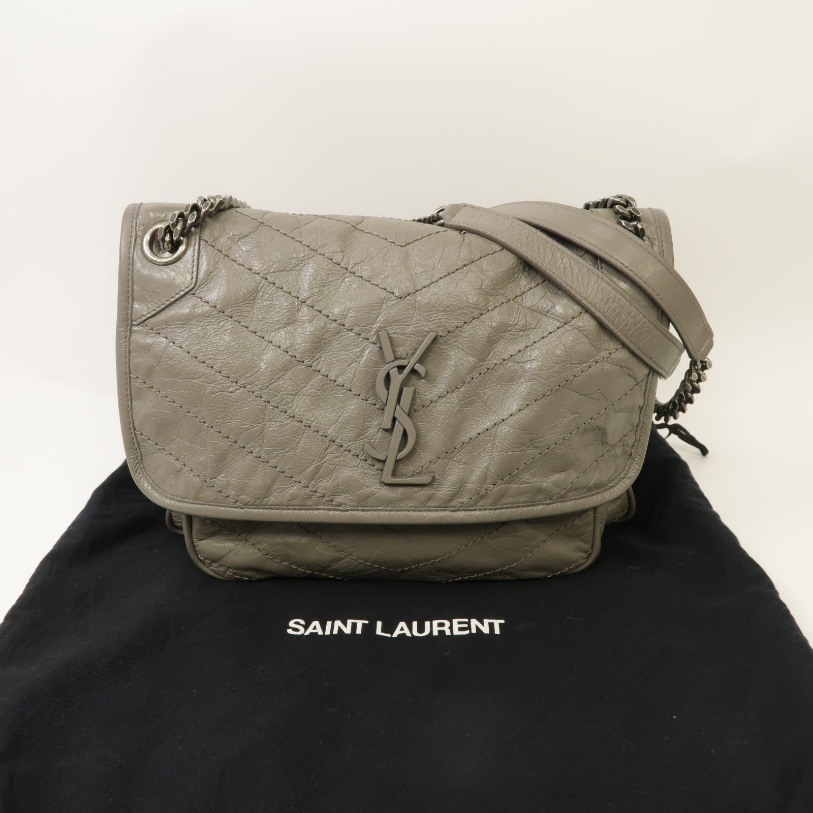 SAINT LAURENT 牛皮皮革Niki Medium銀扣鏈帶肩背袋灰色