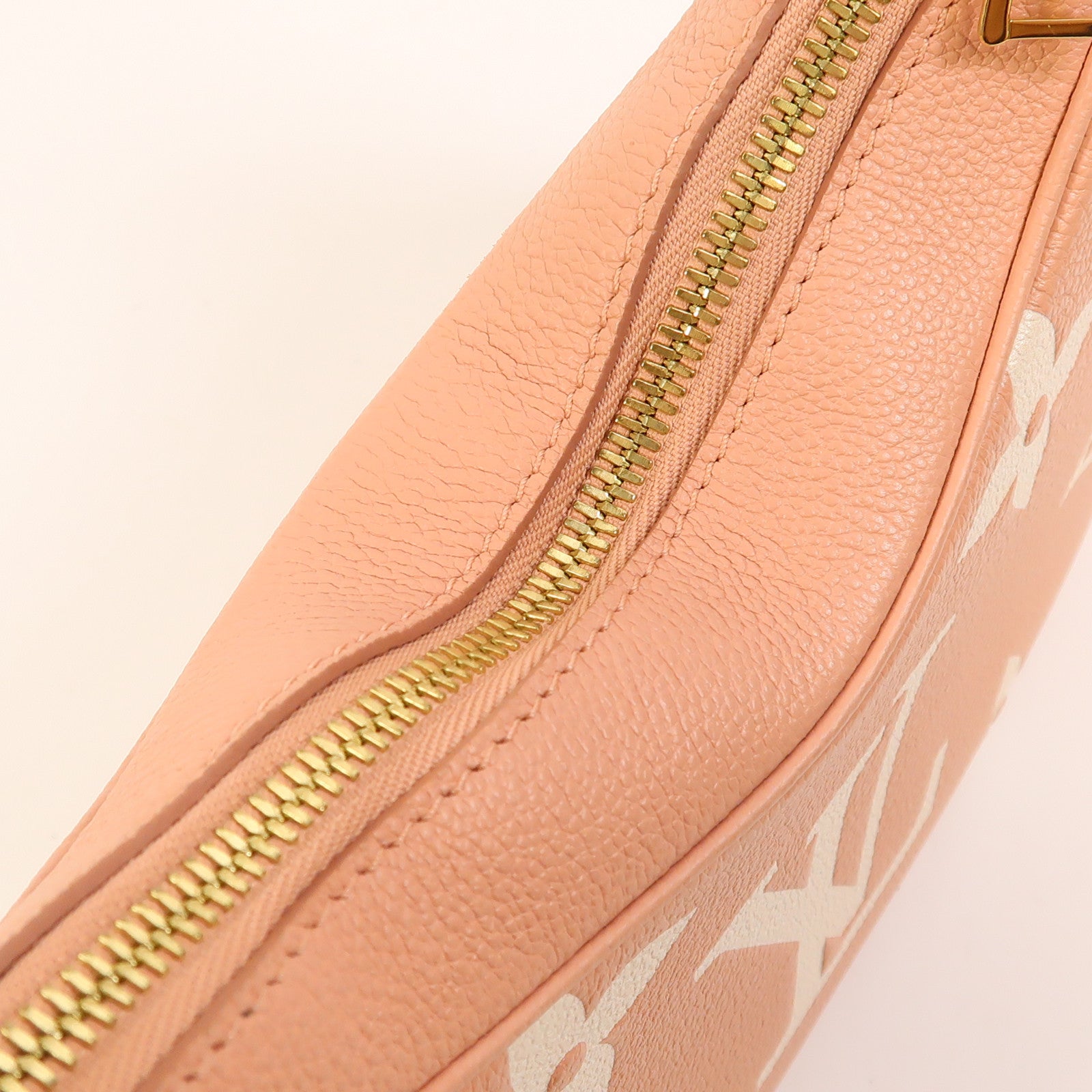 LOUIS VUITTON 【激減優惠】Monogram Empreinte Bagatelle金扣肩背袋