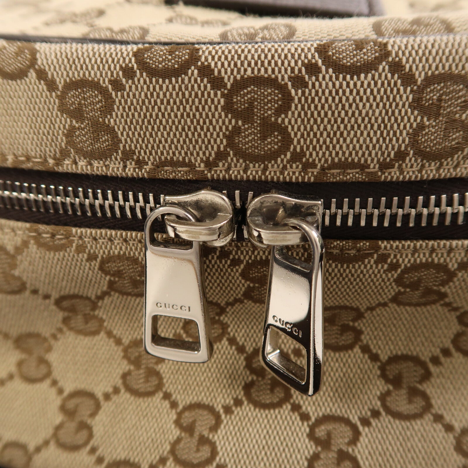 GUCCI 帆布Backpack銀扣背包