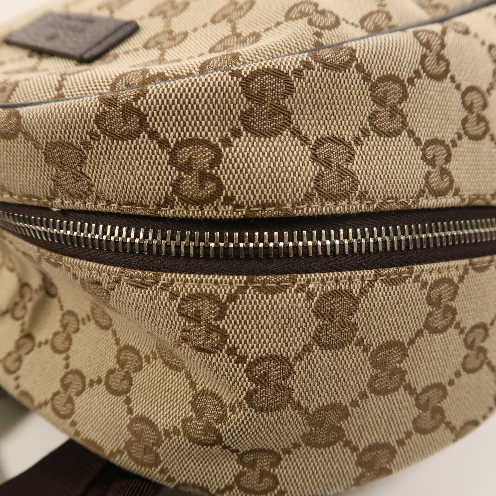 GUCCI 帆布Backpack銀扣背包