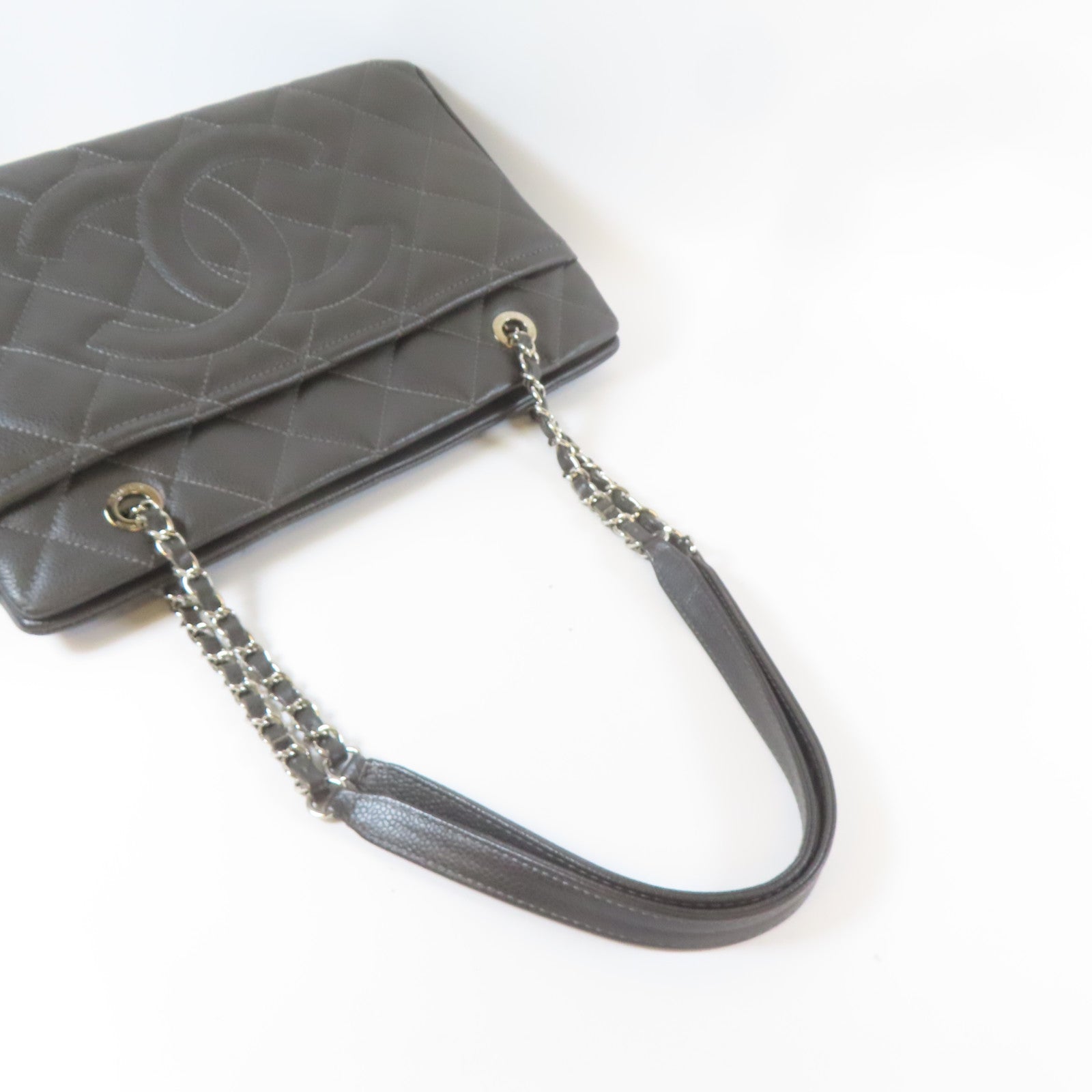 CHANEL 【激減優惠】菱格Caviar皮革Chain Shoulder銀扣鏈帶肩背袋灰色