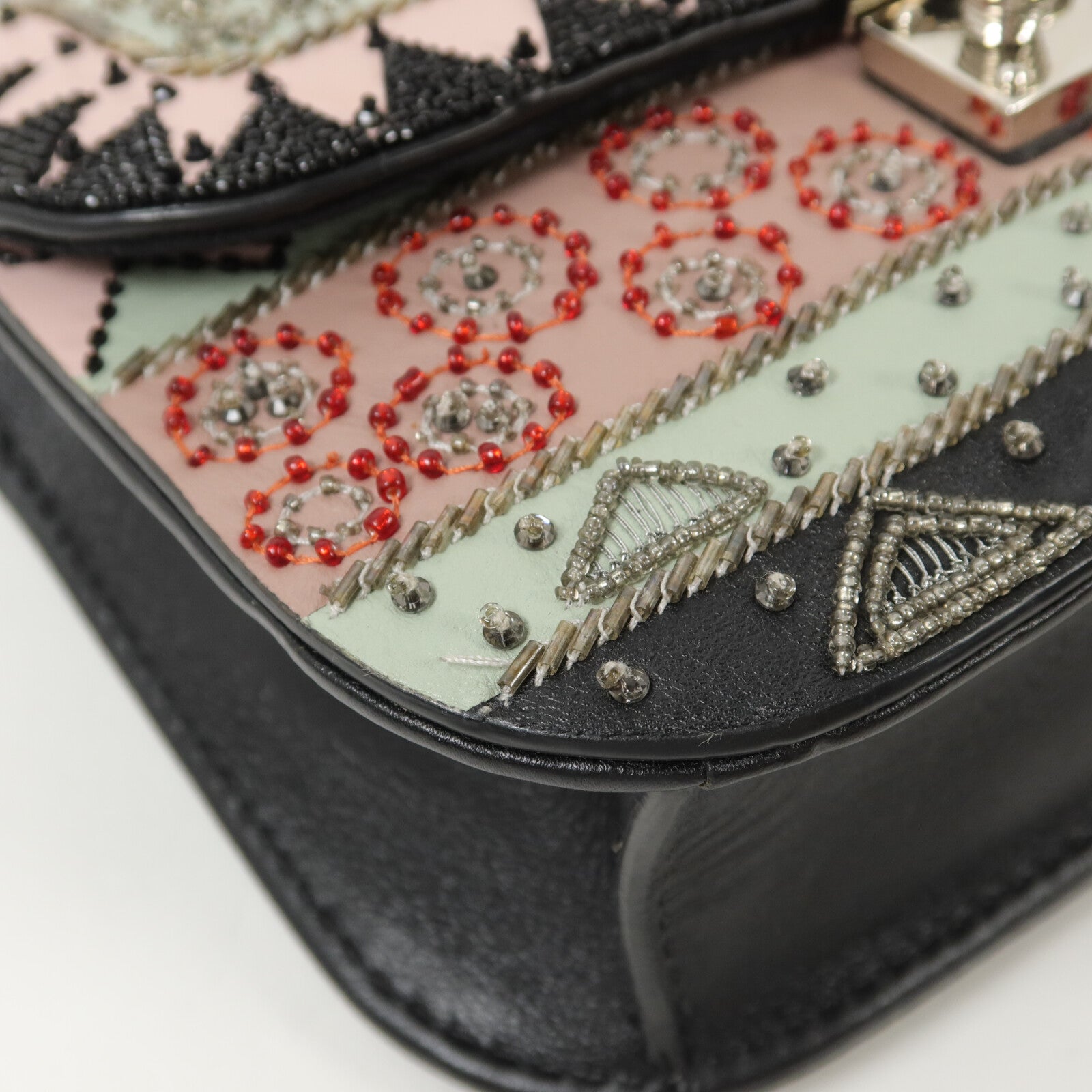 Valentino 牛皮皮革Rockstud Glam Lock Flap Bag鏈帶肩背袋
