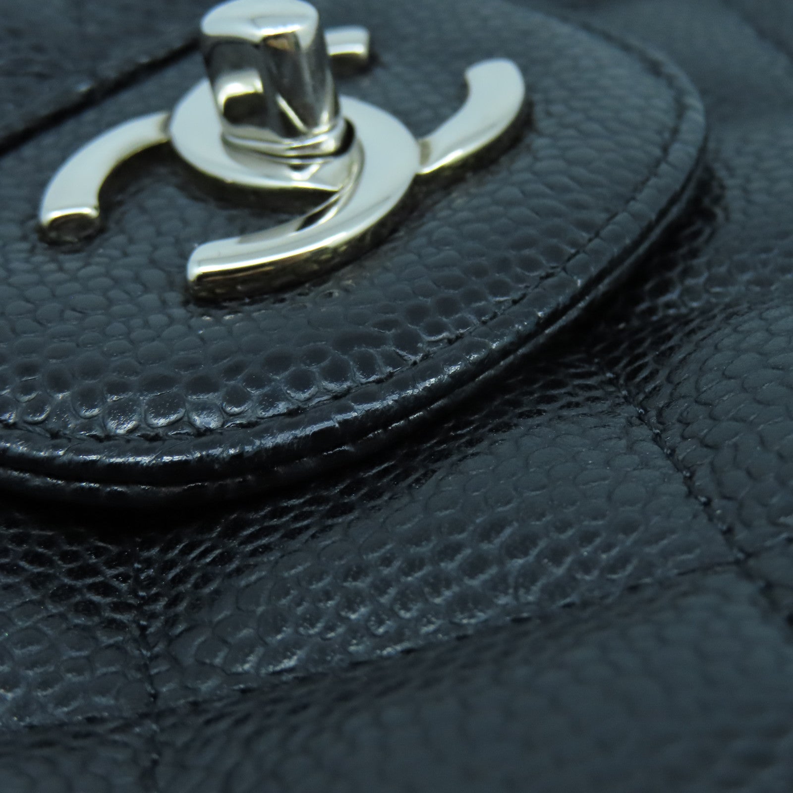 CHANEL 【清倉大減價】菱格Caviar皮革Jumbo Double Flap Classic銀扣鏈帶肩背袋黑色