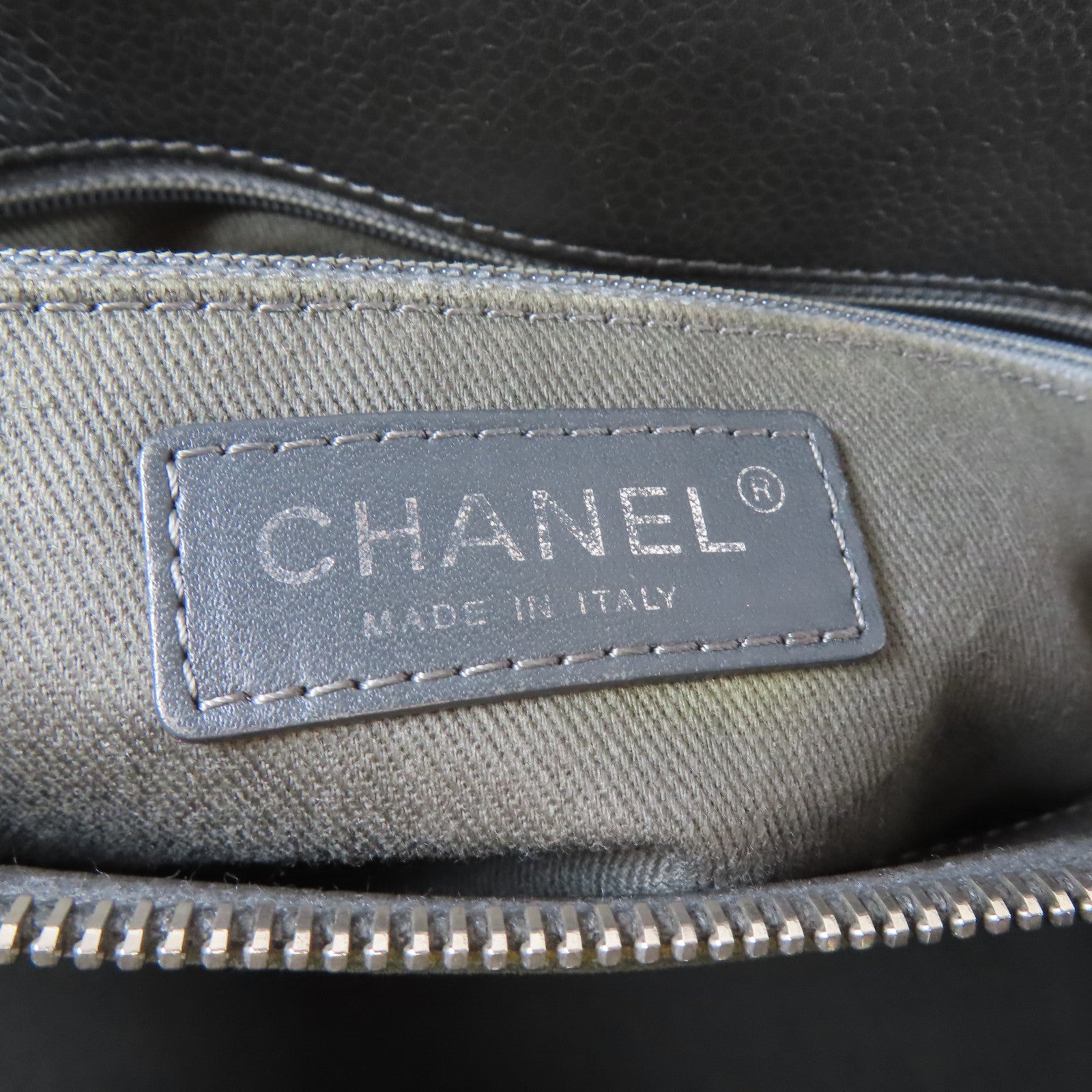 CHANEL 【激減優惠】菱格Caviar皮革Chain Shoulder銀扣鏈帶肩背袋灰色