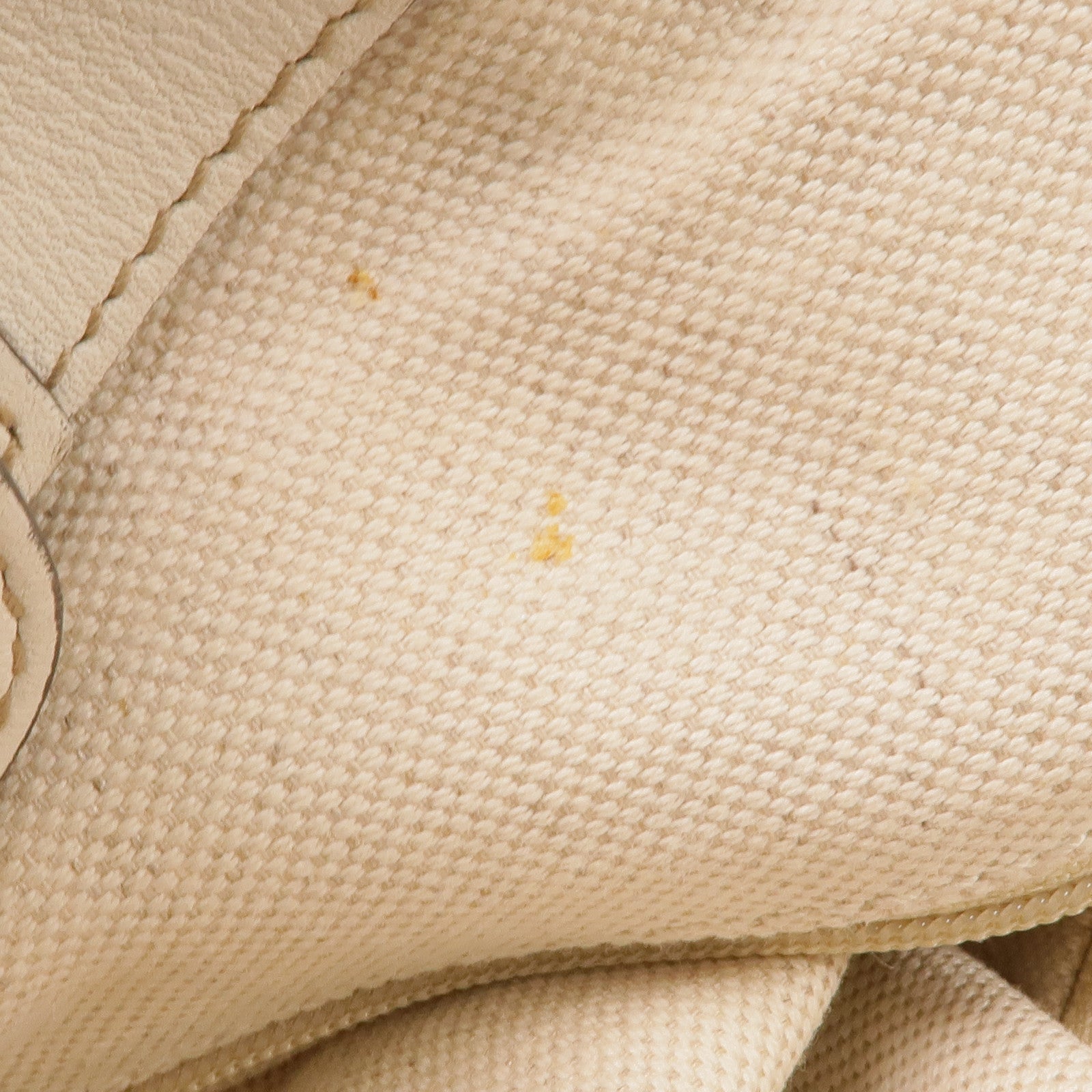 GUCCI 牛皮皮革Sukey Handbag銀扣手挽袋