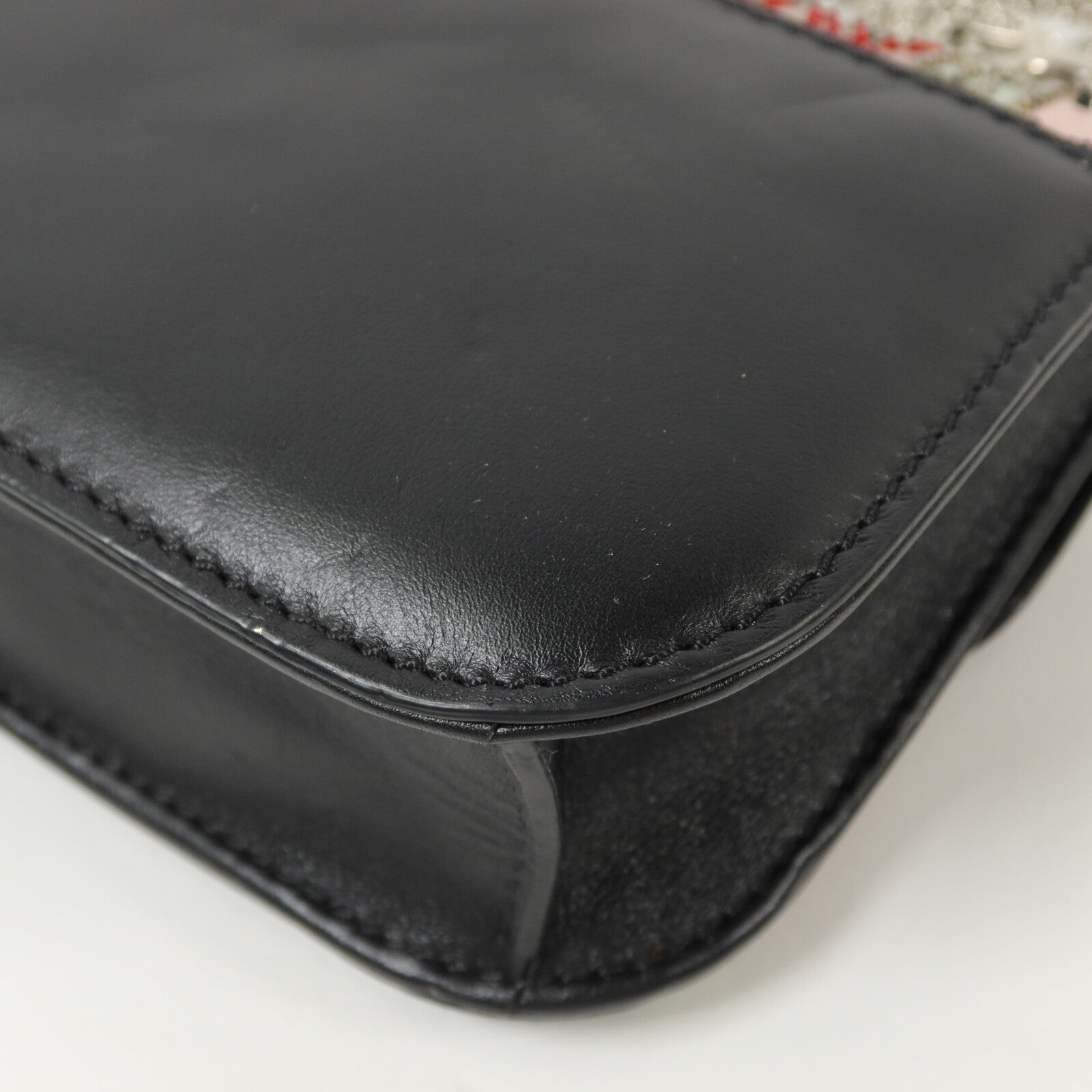 Valentino 牛皮皮革Rockstud Glam Lock Flap Bag鏈帶肩背袋