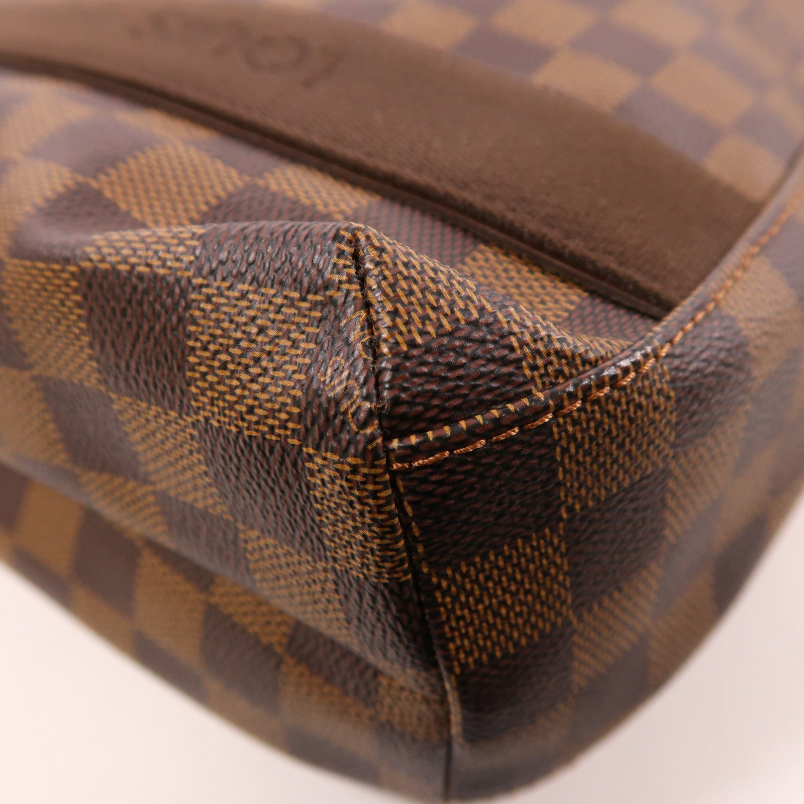 LOUIS VUITTON Damier Beaubourg金扣肩背袋棕色