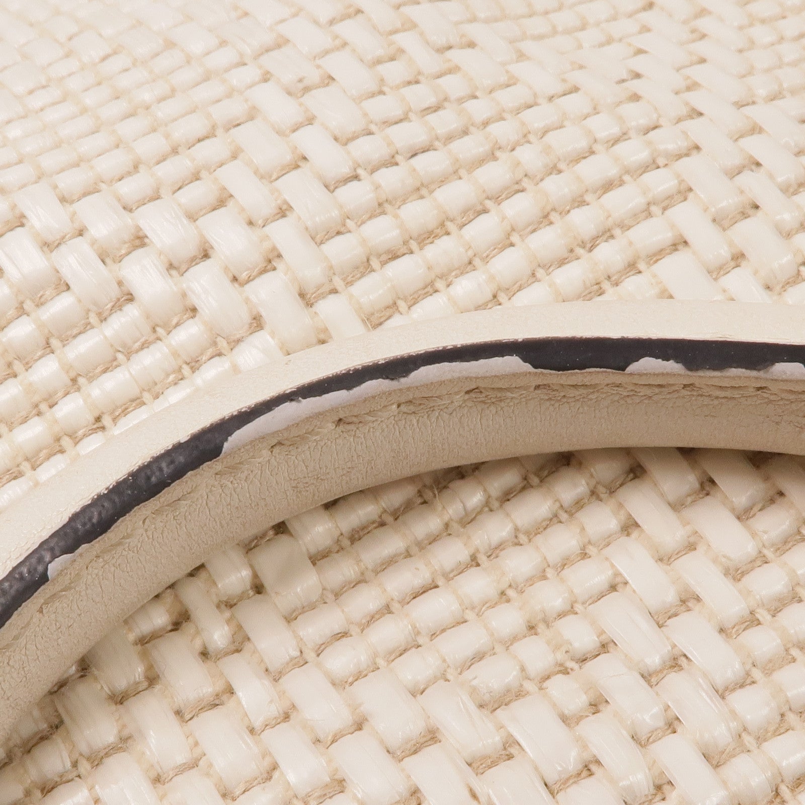 GUCCI 牛皮皮革Sukey Handbag銀扣手挽袋