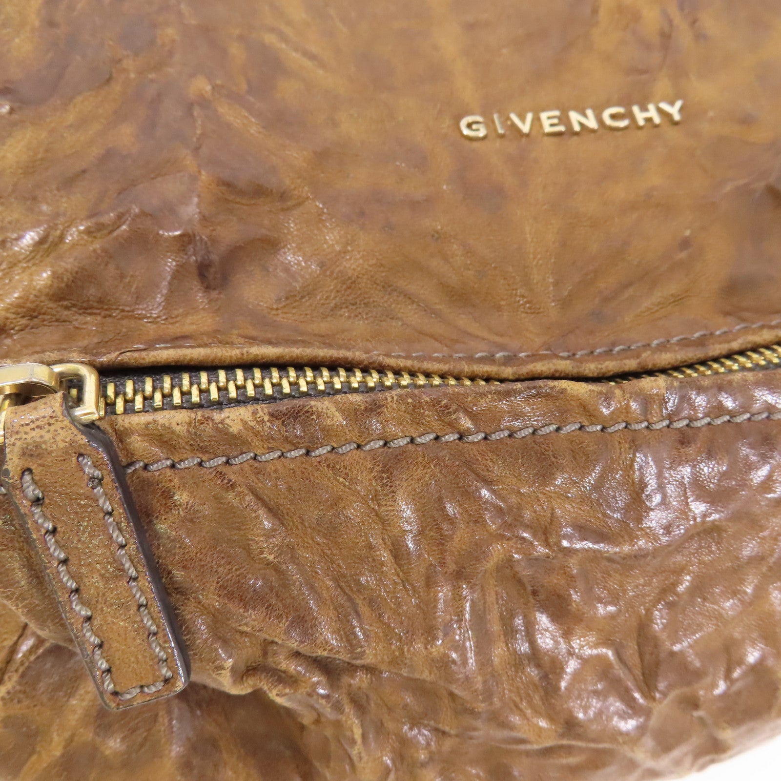 GIVENCHY 牛皮皮革Pandora Mini銀扣肩背袋