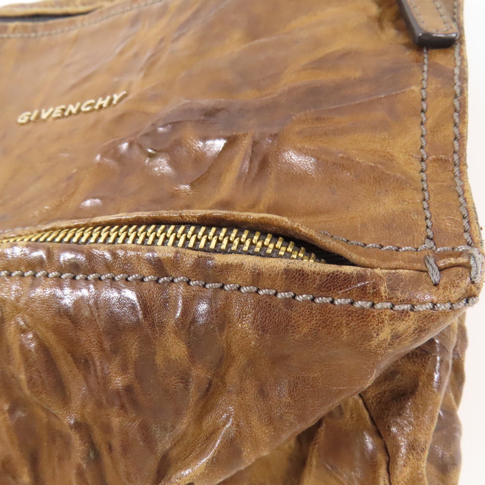 GIVENCHY 牛皮皮革Pandora Mini銀扣肩背袋