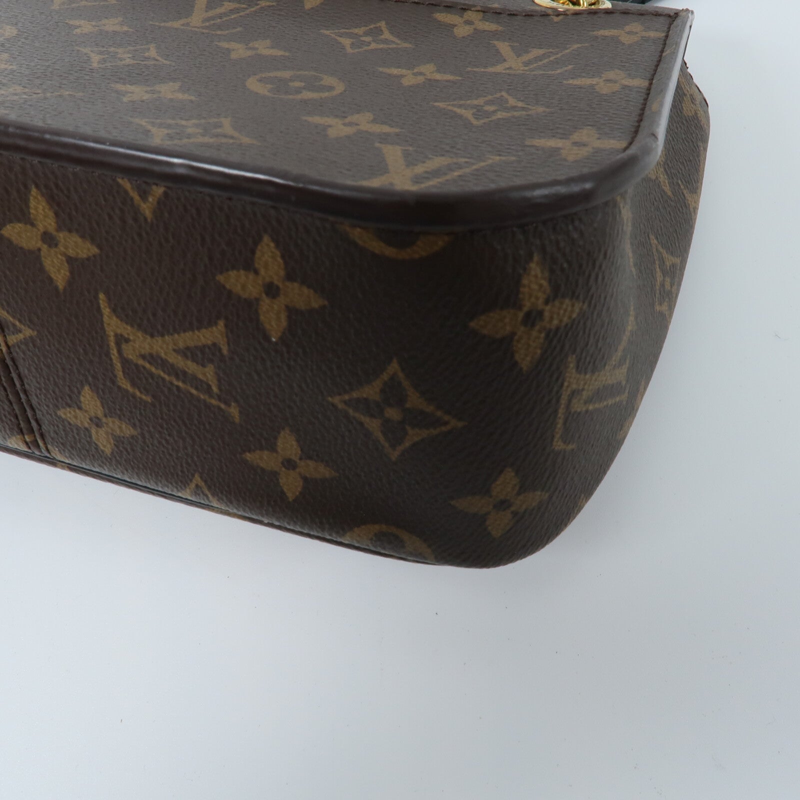 LOUIS VUITTON Monogram Passy鏈帶肩背袋