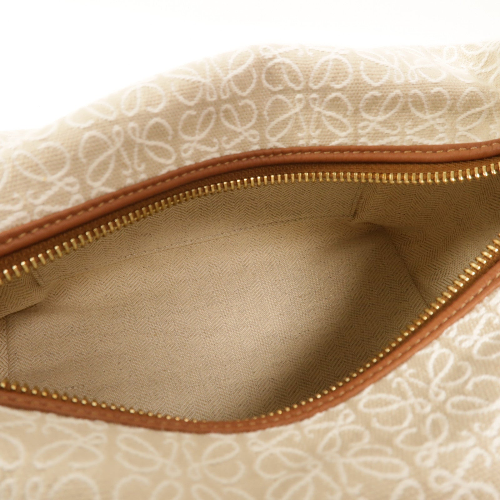 LOEWE 帆布Small Cubi肩背袋
