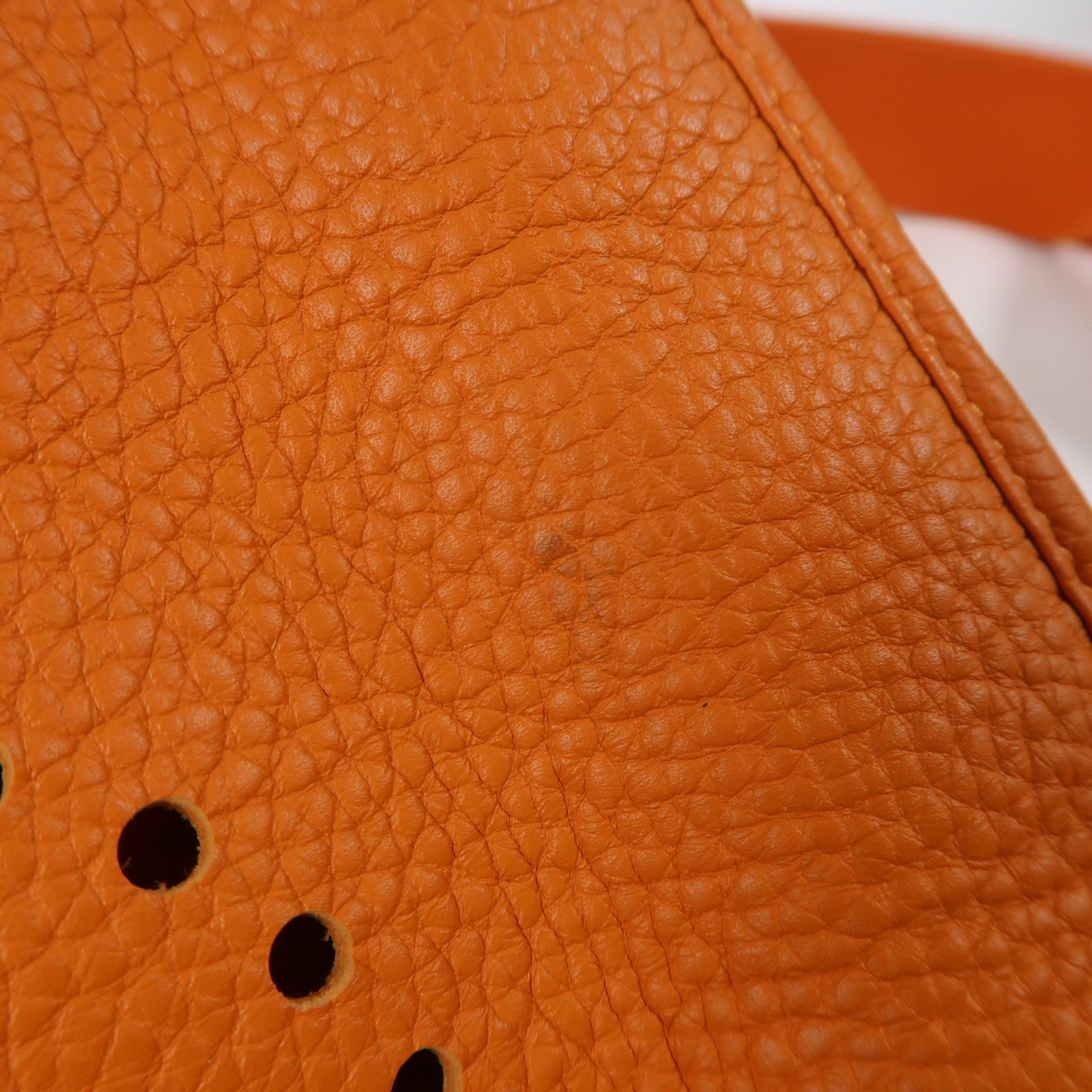 HERMES Clemence皮革Evelyne GM銀扣肩背袋Apricot杏桃黃– Brand
