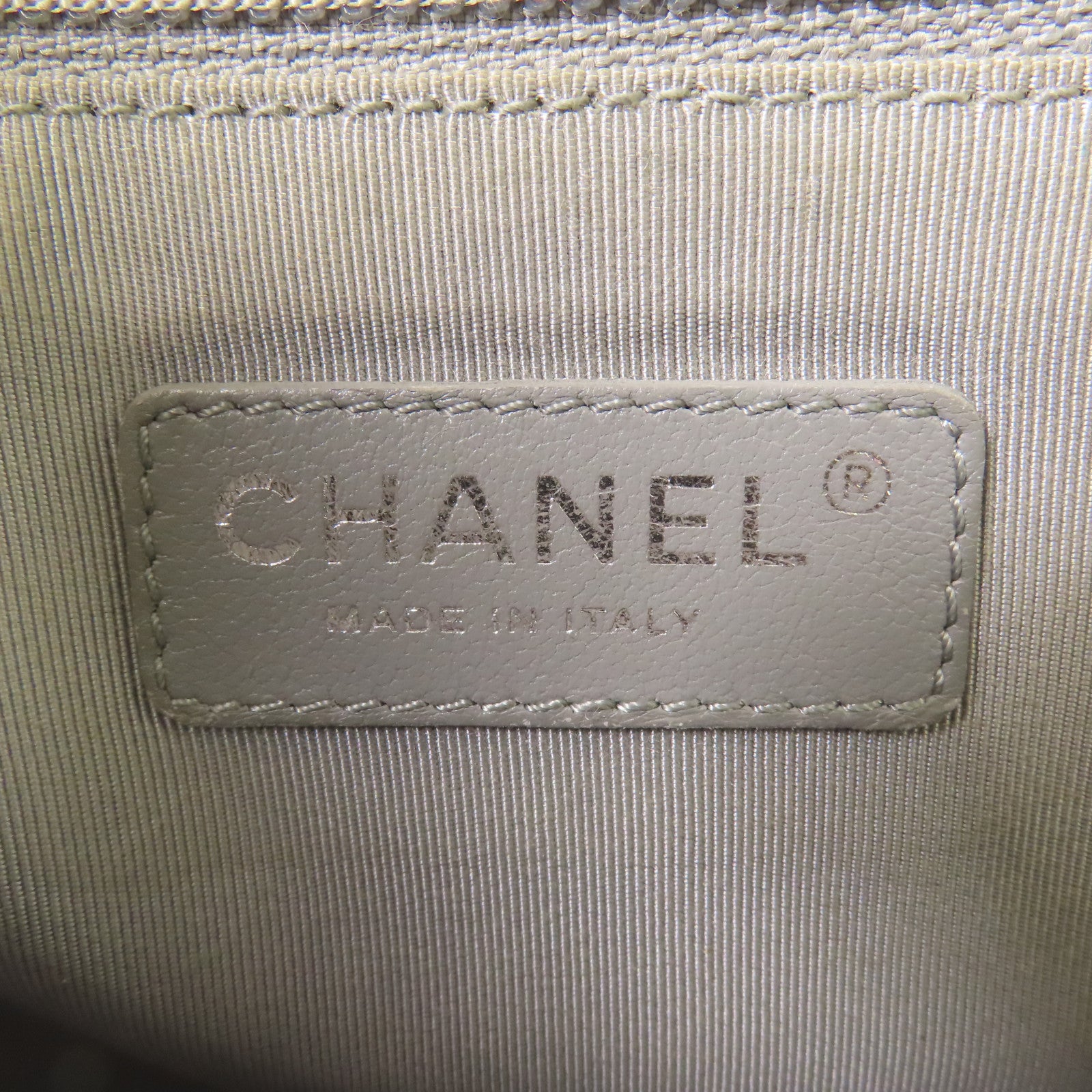 CHANEL 牛皮皮革Chain Shoulder銀扣肩背袋