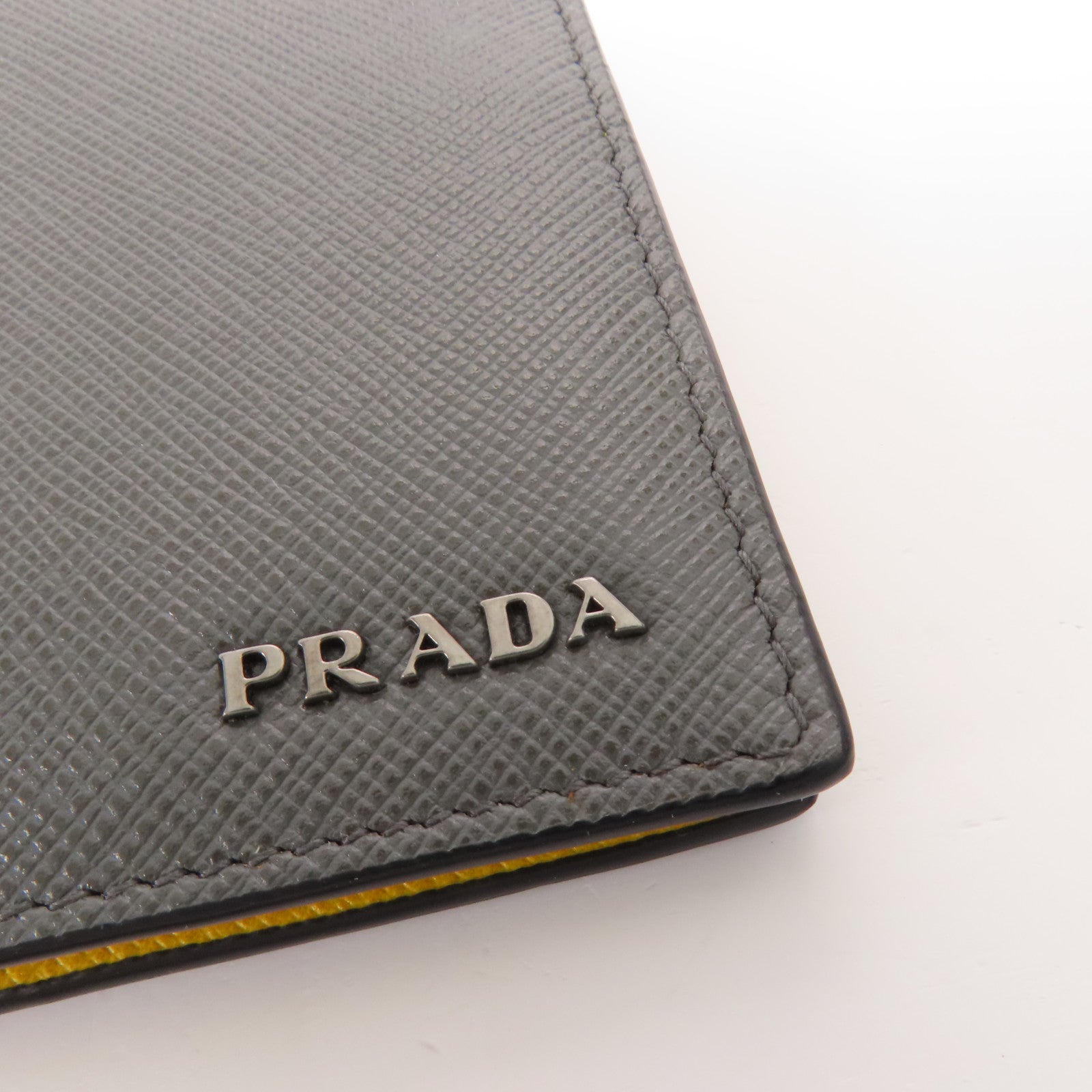 PRADA Saffiano皮革Wallet錢包