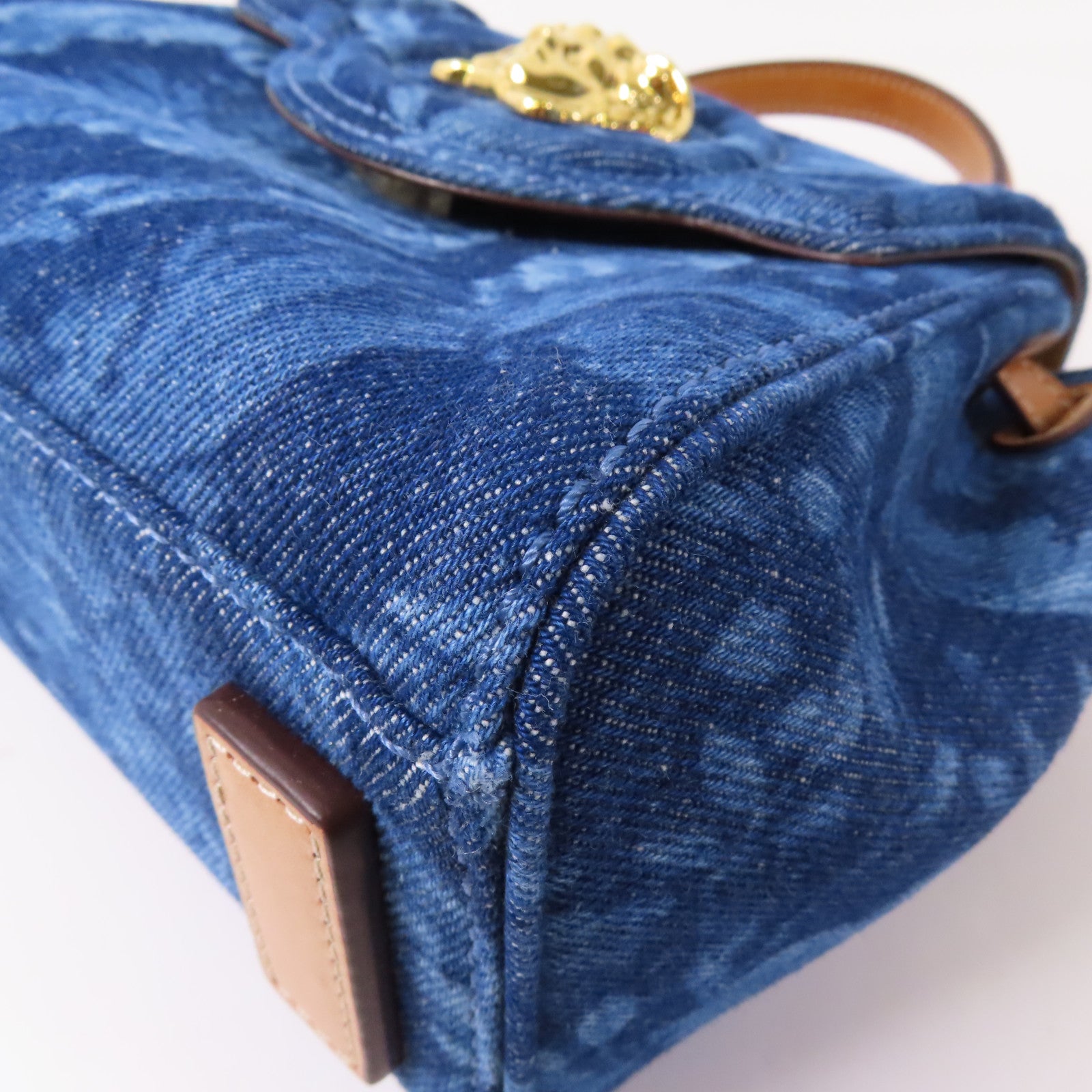 VERSACE 牛仔布Shoulder Bag金扣手挽肩背兩用袋