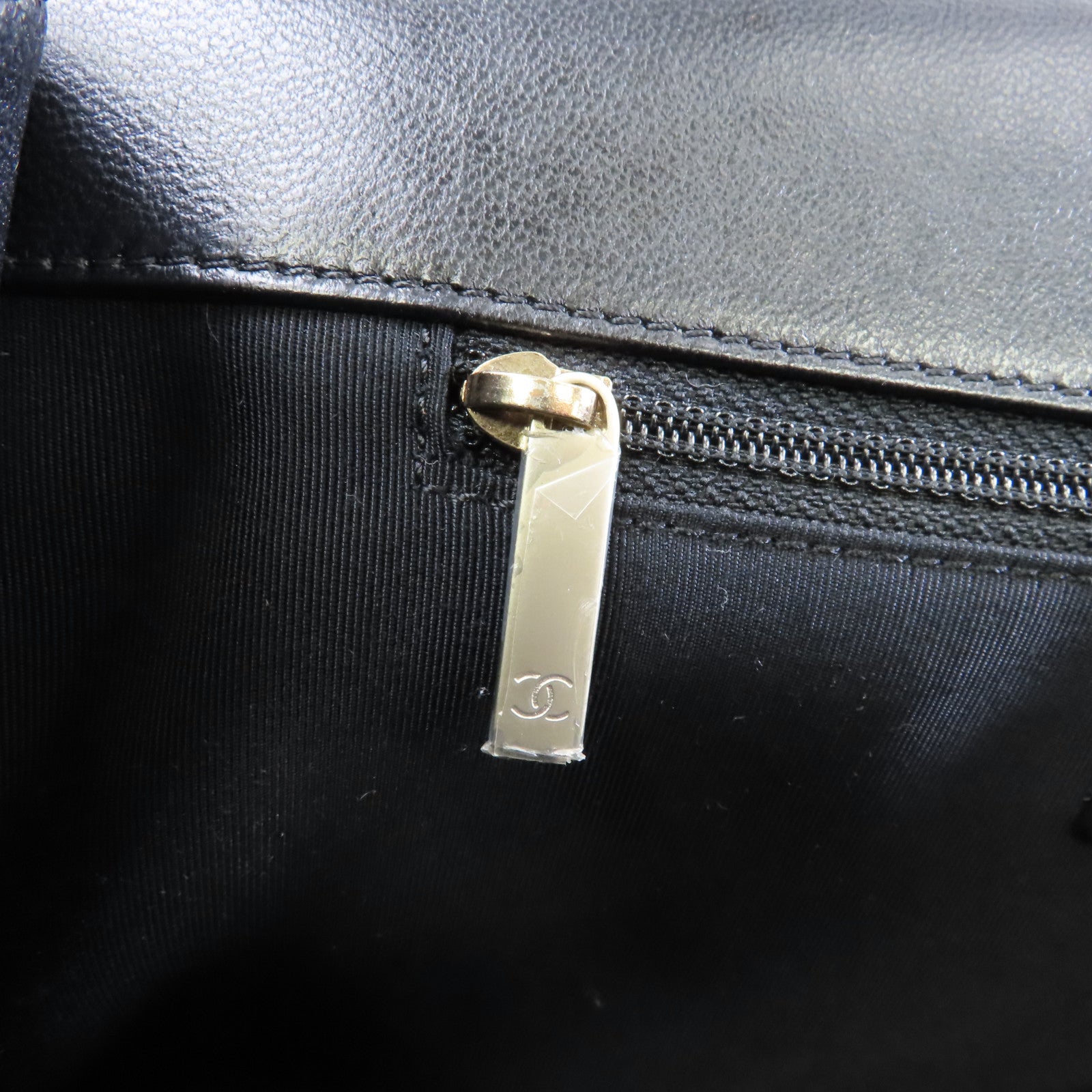 CHANEL 菱格牛皮皮革Chain Shoulder Bag金扣鏈帶肩背袋黑色