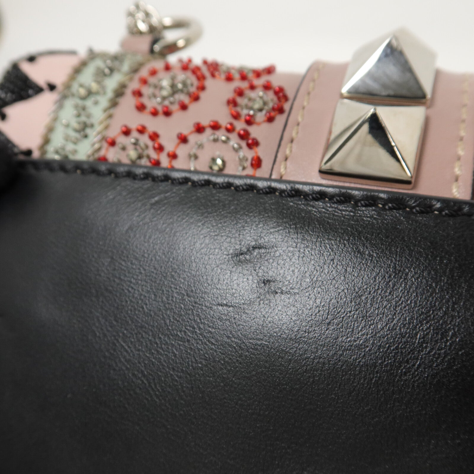 Valentino 牛皮皮革Rockstud Glam Lock Flap Bag鏈帶肩背袋