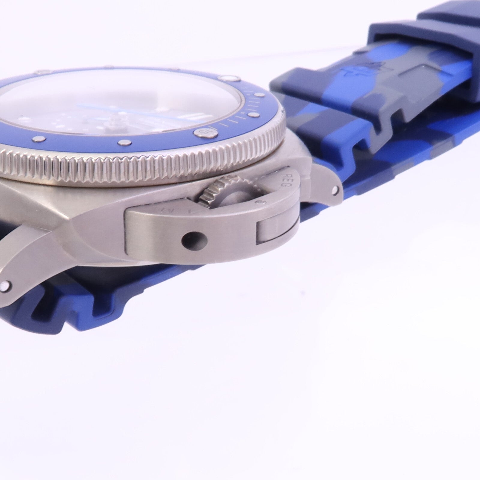 PANERAI Submersible Chrono Guilaume Nery Edition PAM00982