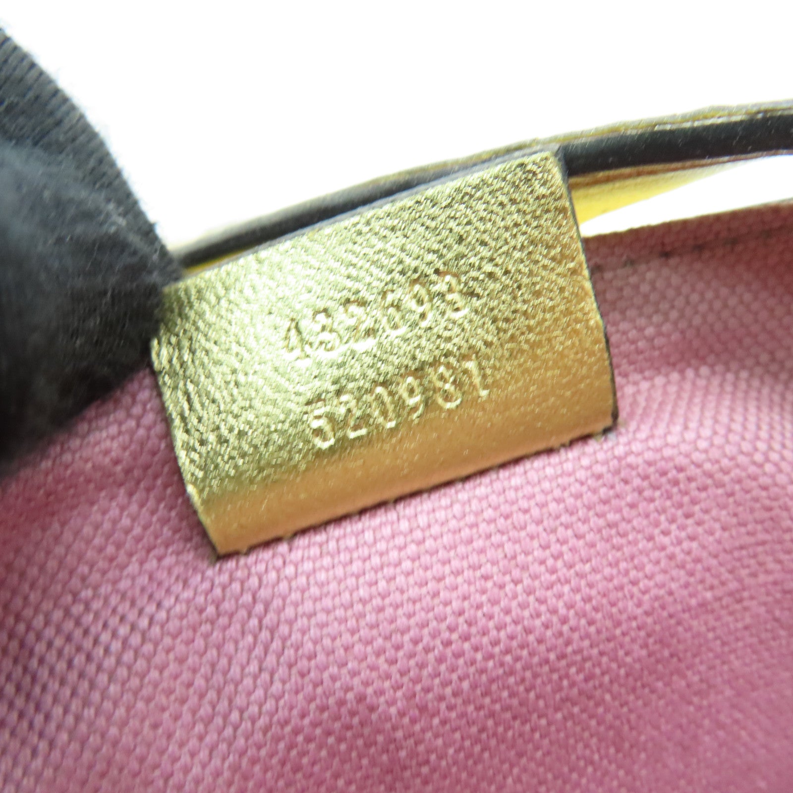 GUCCI 【清倉大減價】皮革Shoulder Bag銀扣肩背袋金色