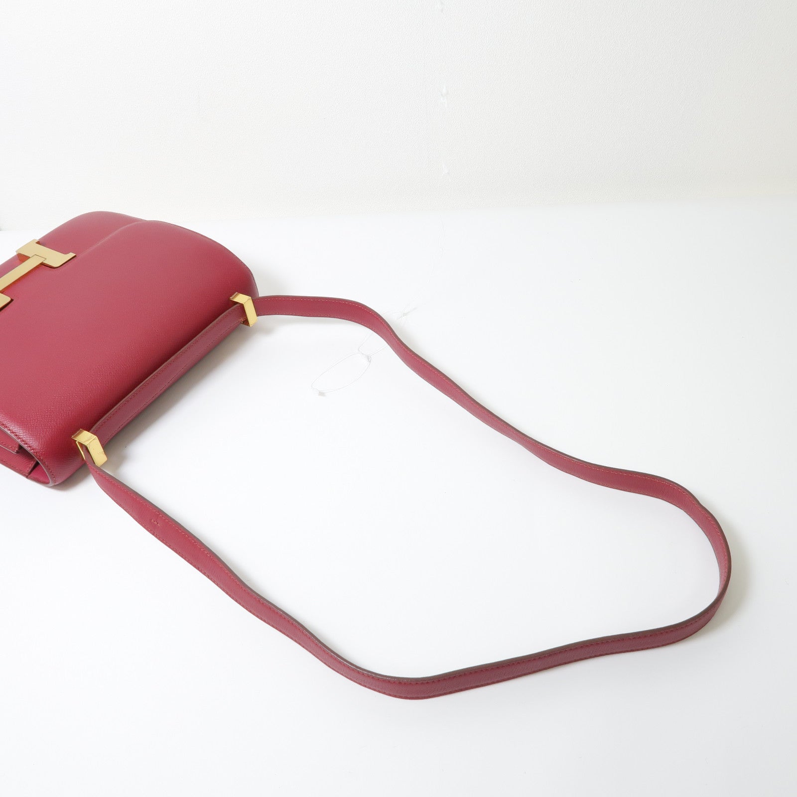 HERMES 【激減優惠】Epsom皮革Constance 24金扣肩背袋寶石紅色