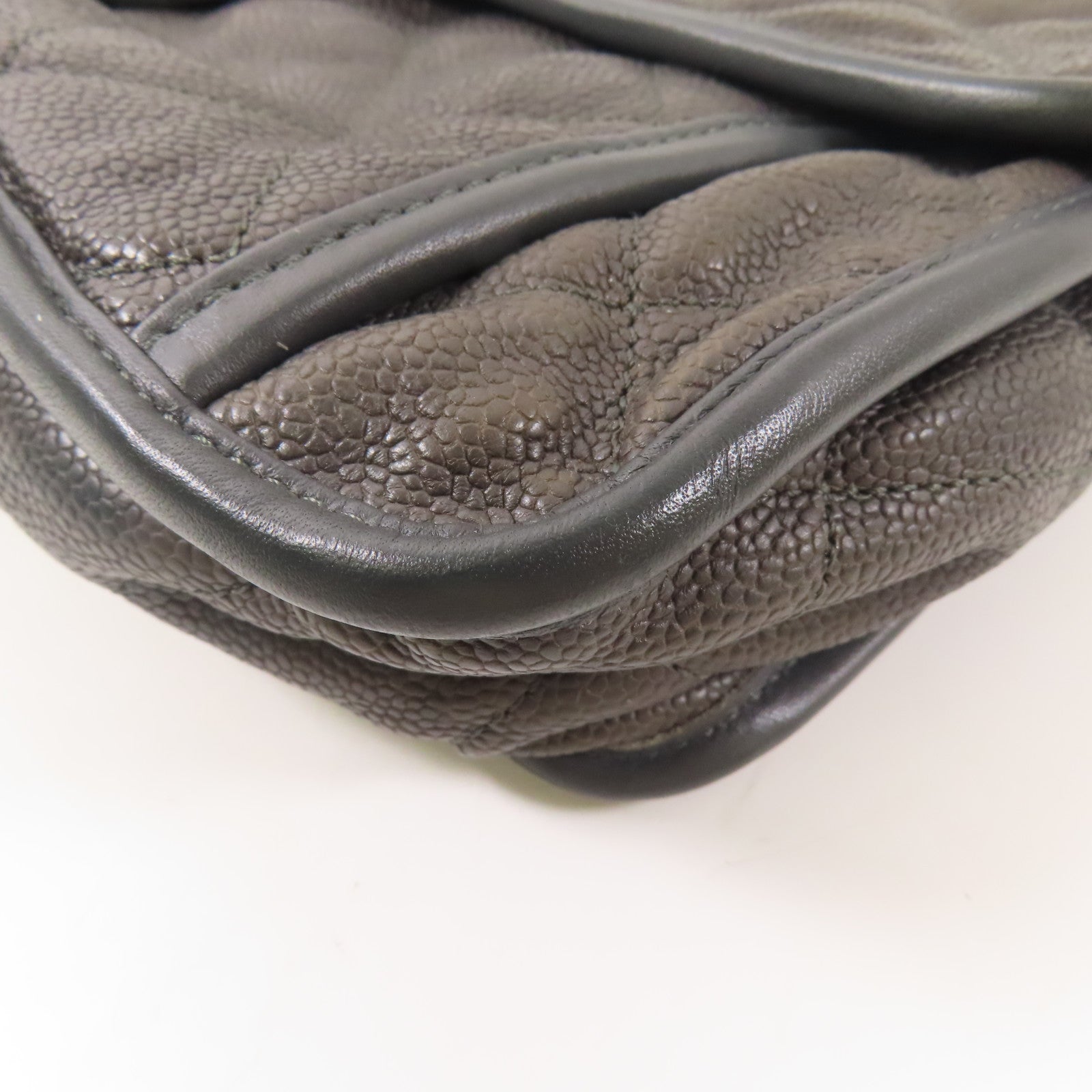 CHANEL 牛皮皮革Chain Shoulder銀扣肩背袋