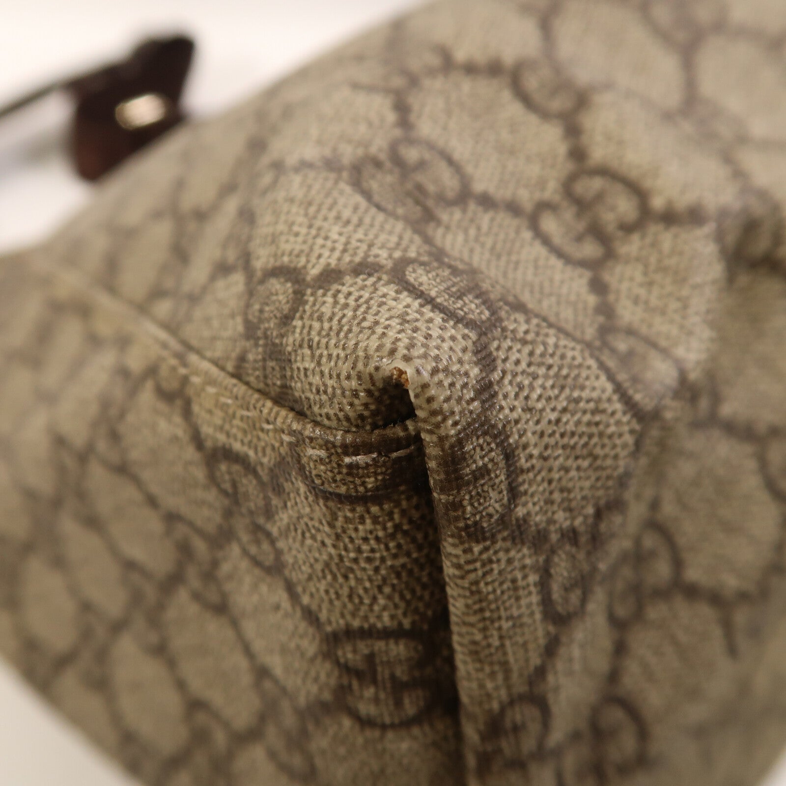 GUCCI 塗層帆布Shoulder Bag金扣肩背袋