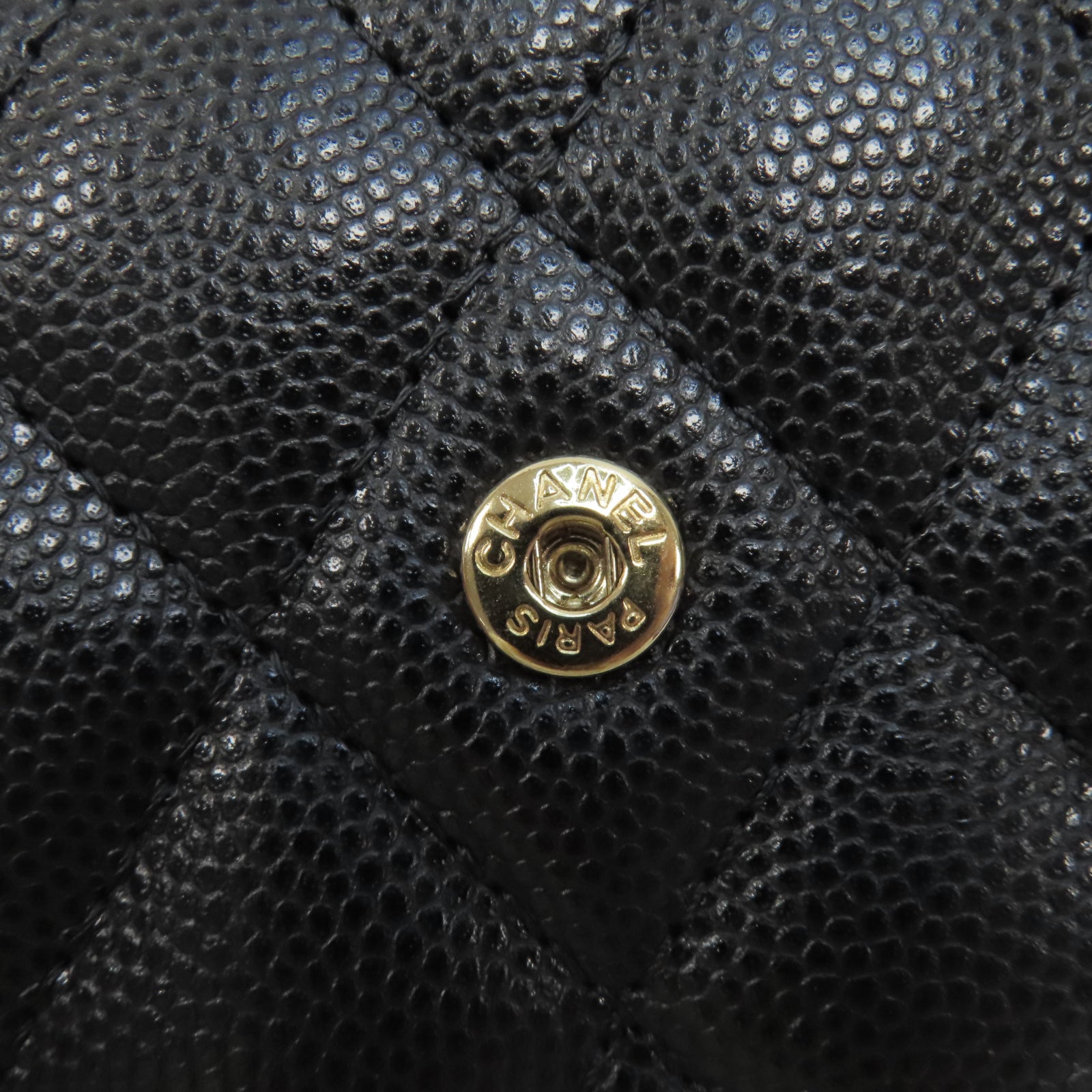 CHANEL 菱格Caviar皮革Boy Wallet金扣錢包黑色